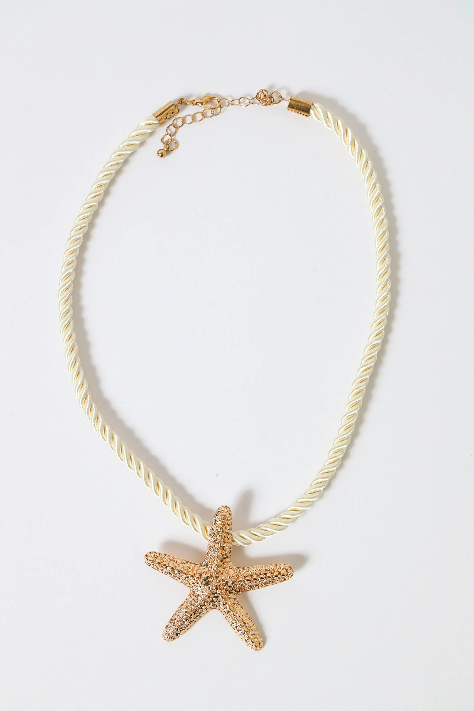 Star Fish Pendant Rope Necklace - White