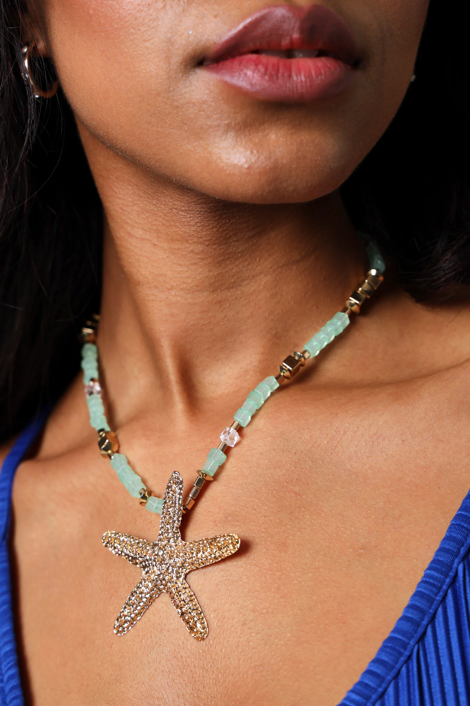 Statement Star Fish Pendant Necklace - Gold - Image 2