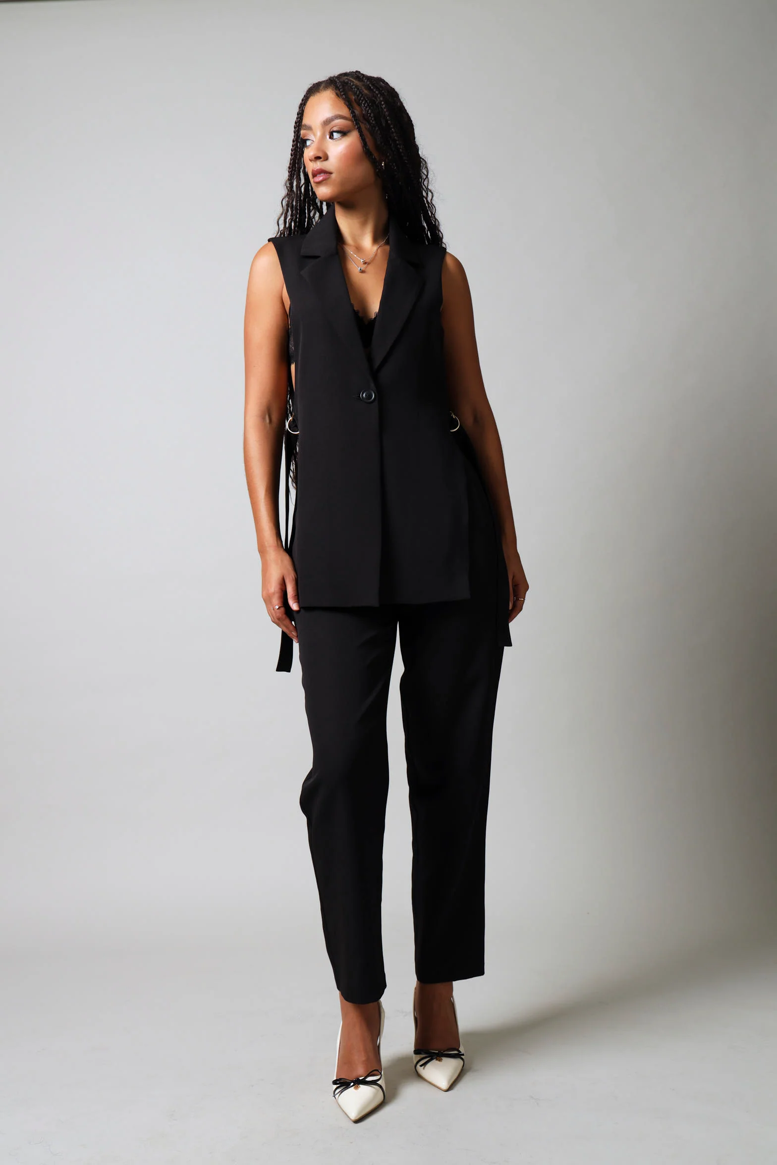 Straight leg Pleated Detail Pants - Black - Image 2