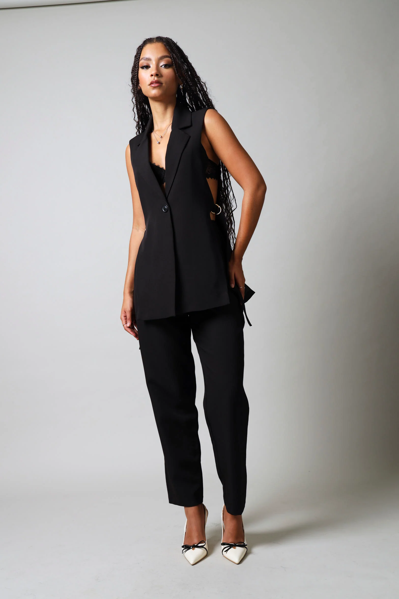 Straight leg Pleated Detail Pants - Black - Image 6