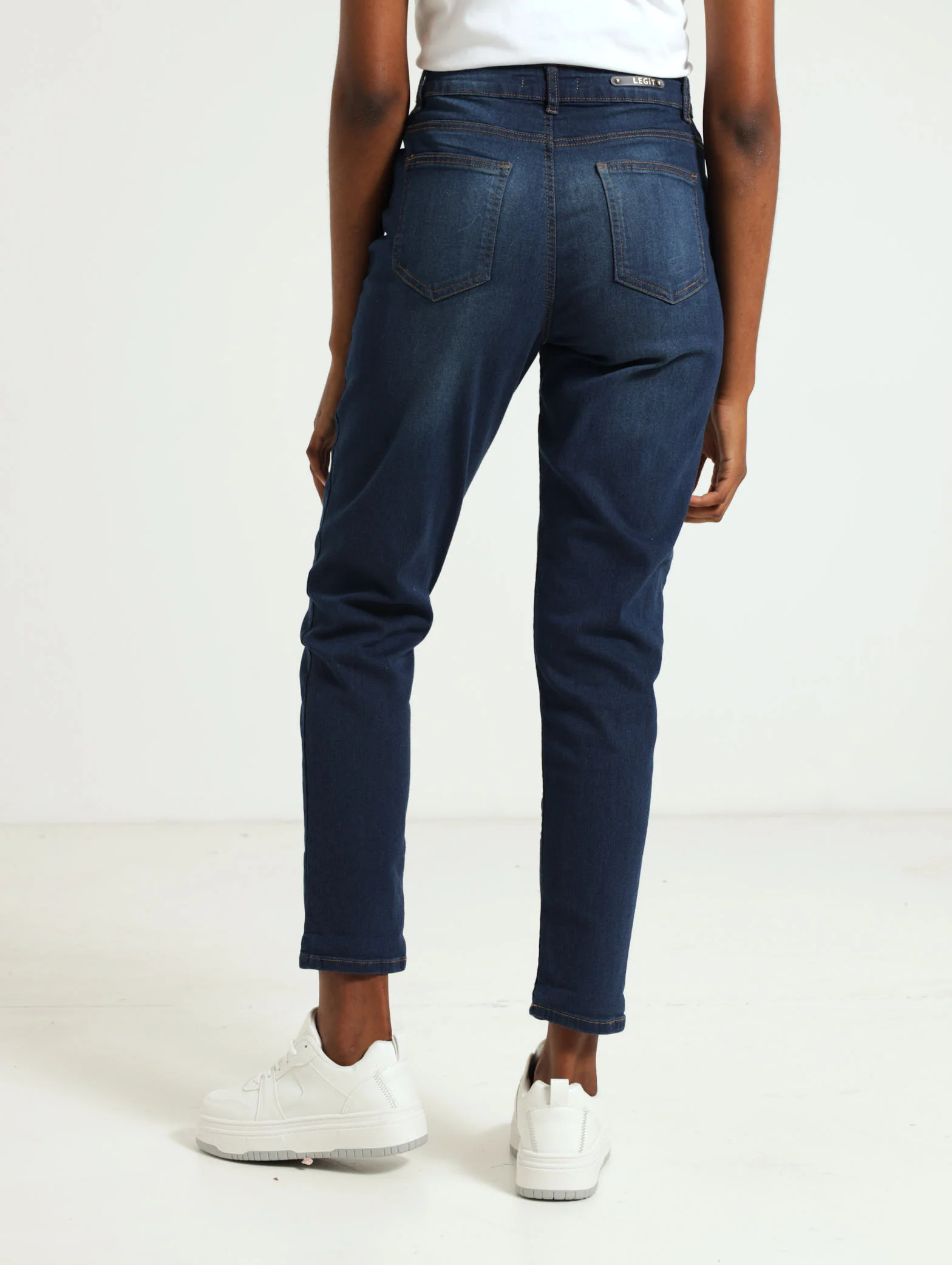 Straight Mom Jean - Image 3