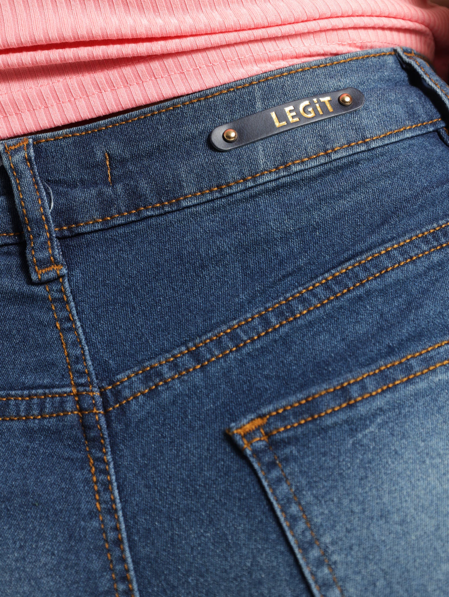 Straight Mom Jean - Image 4