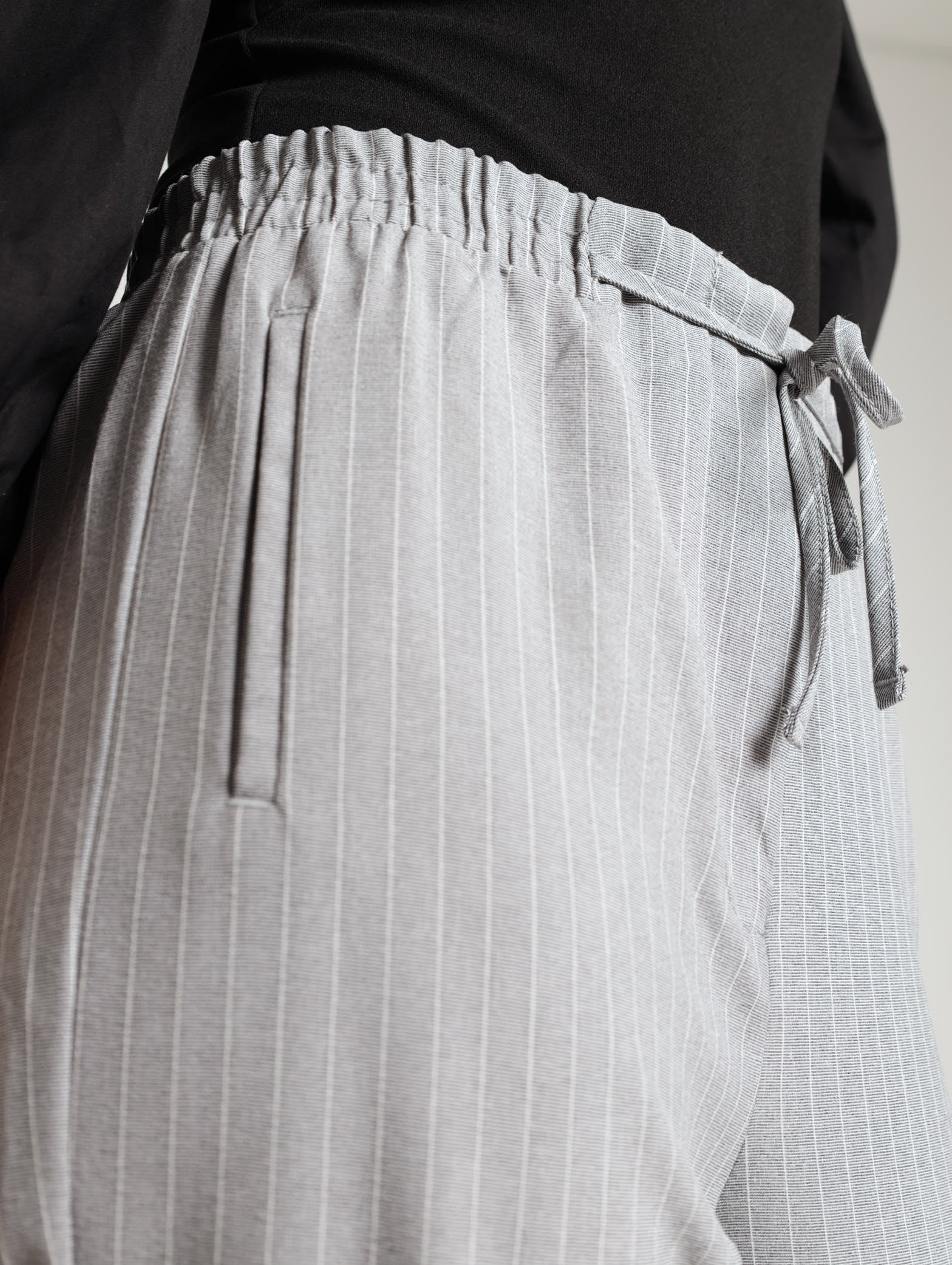 Stripe Detail Elastic Waist Pant - Image 5