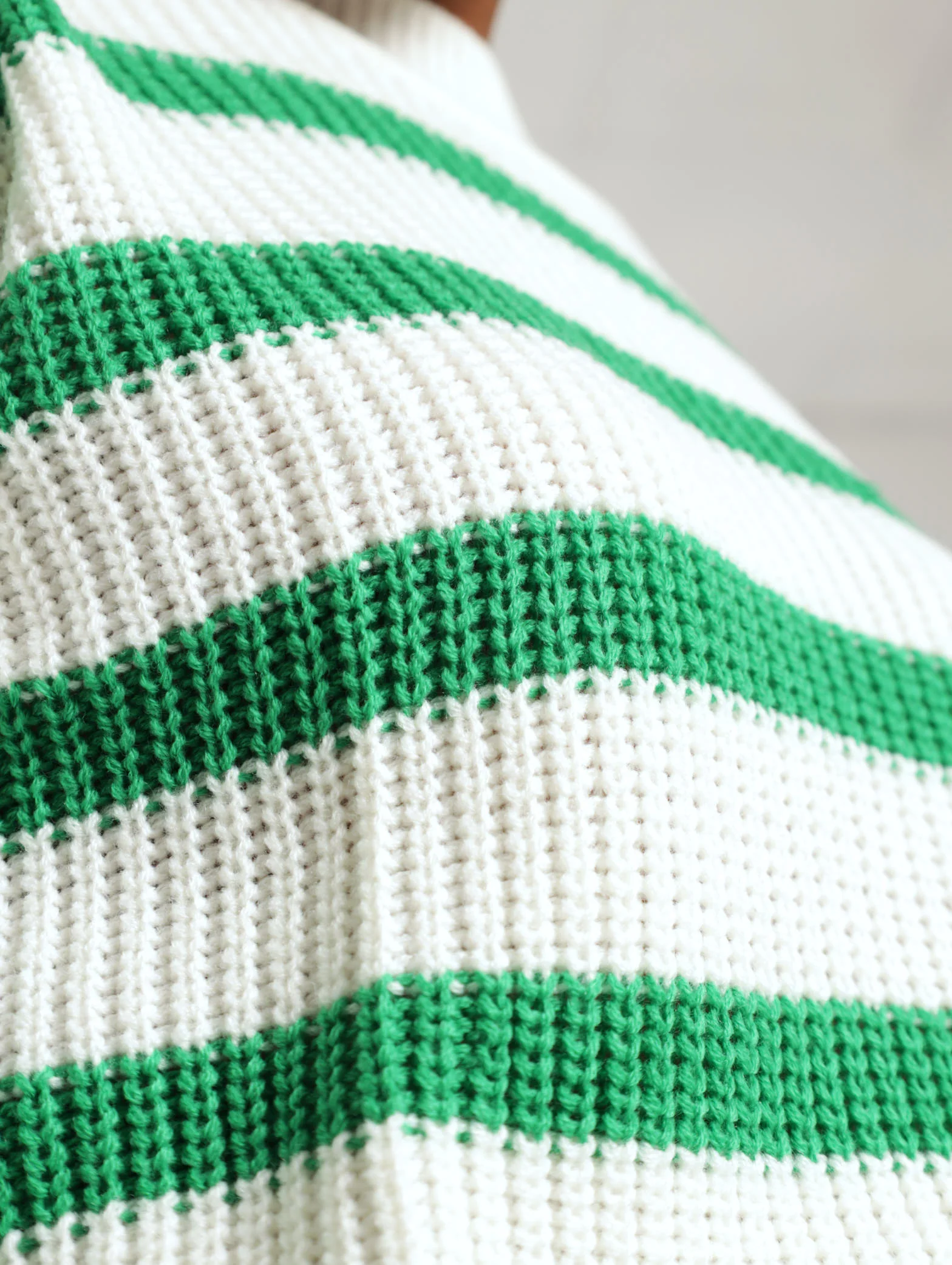 Stripe Green Chunky Knit Jersey - Image 4