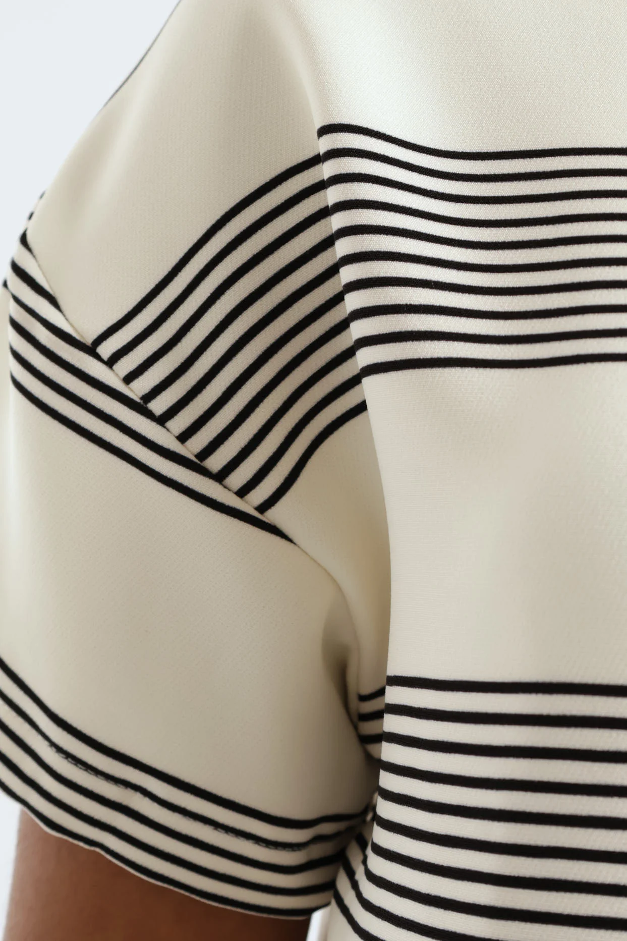 Stripe Tee With Contrast Piping Neck - Multi - Image 5
