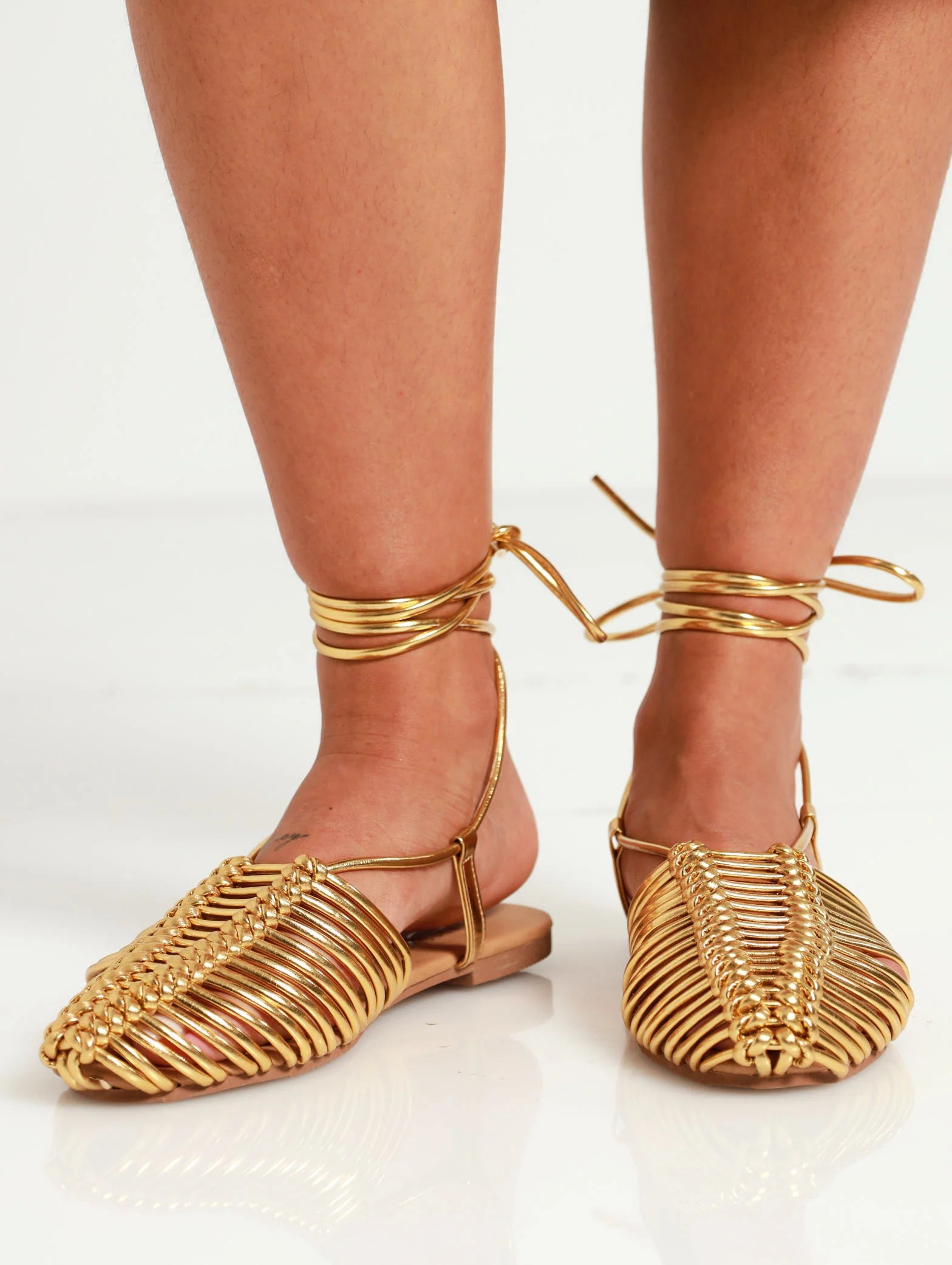 Strippy Tubular Weave Closed Toe Lace Up