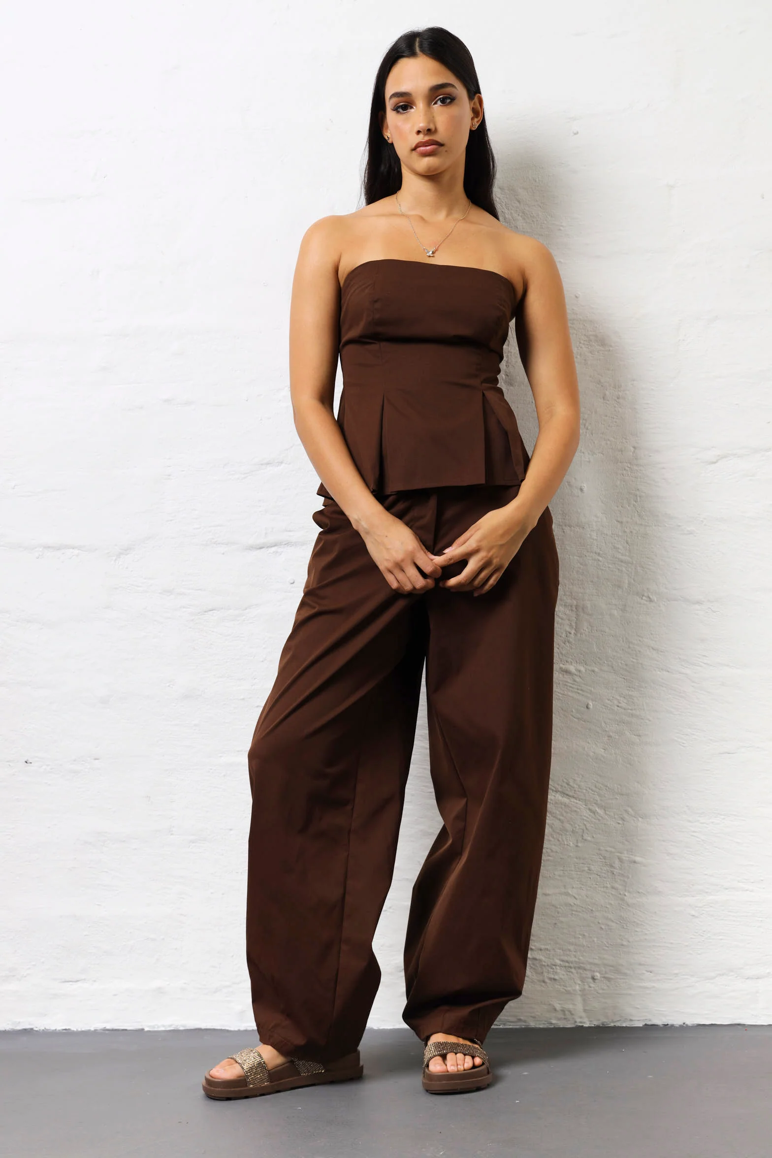 Structured Twill Barrel Leg Pants - Chocolate