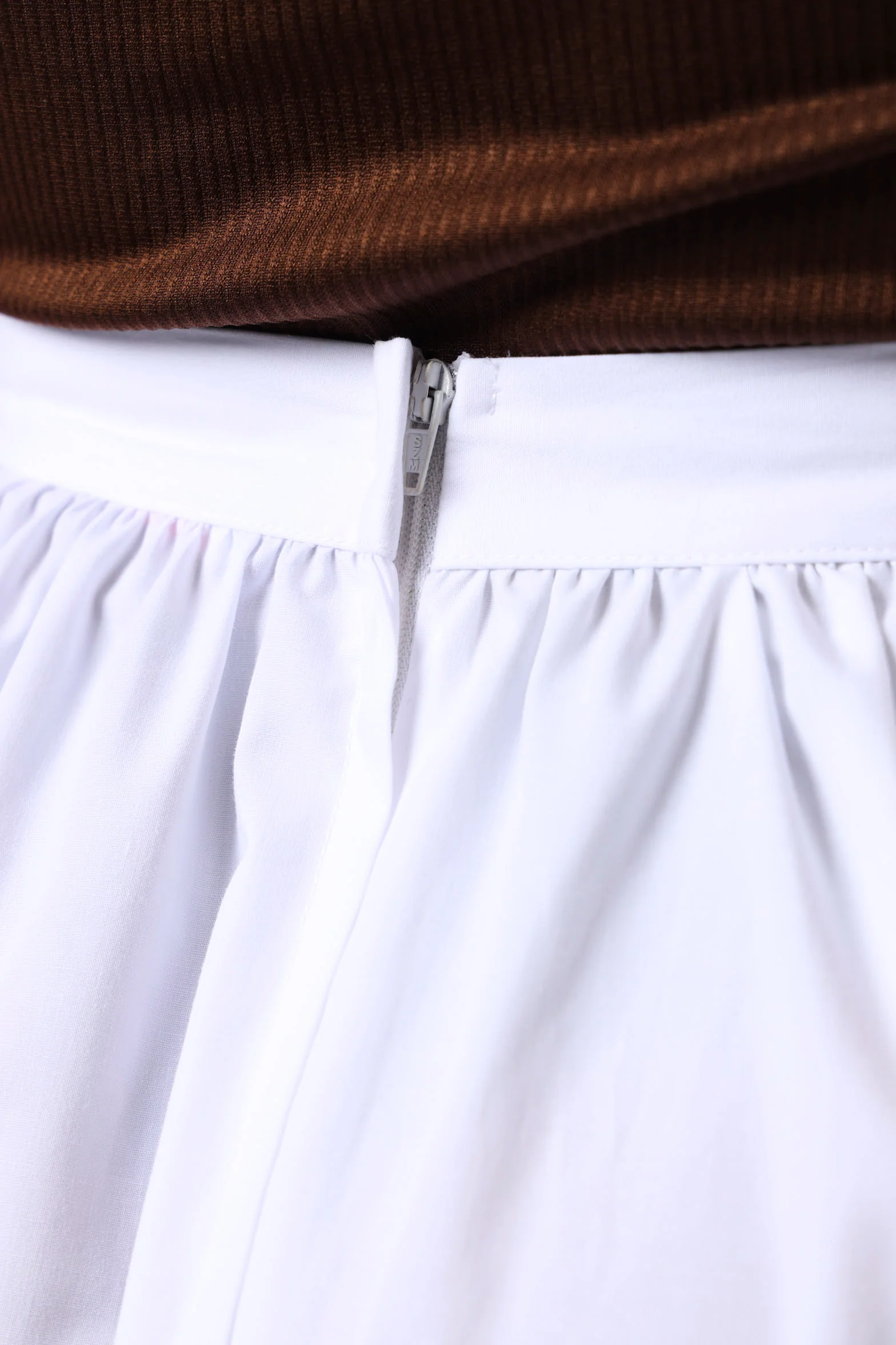 Structured Waist Flare Poplin Skirt - White - Image 4