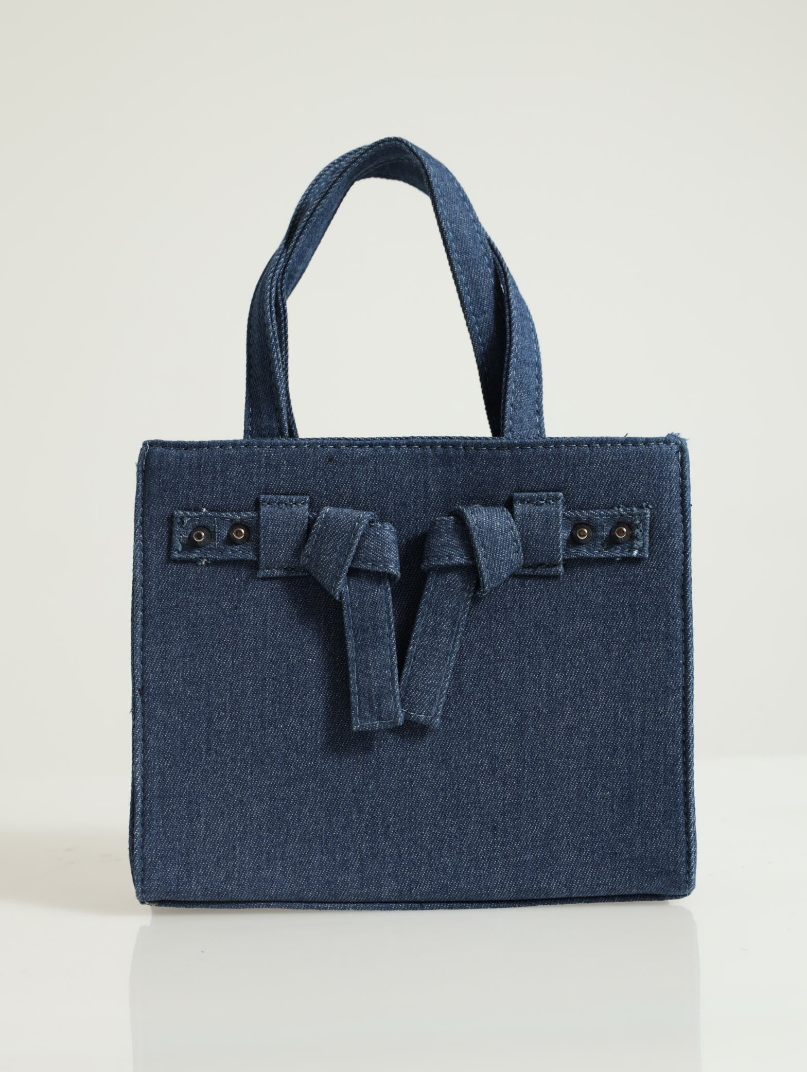 Stud Detail Tote With Chunky Chain Strap