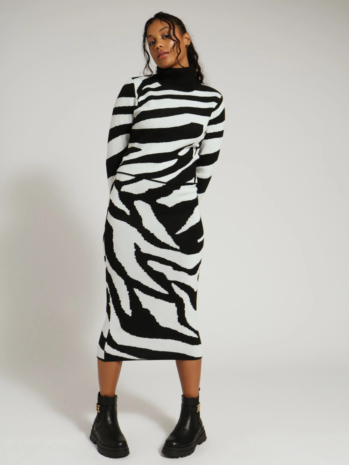 Swirl Basic Knit Midi Skirt - Image 5