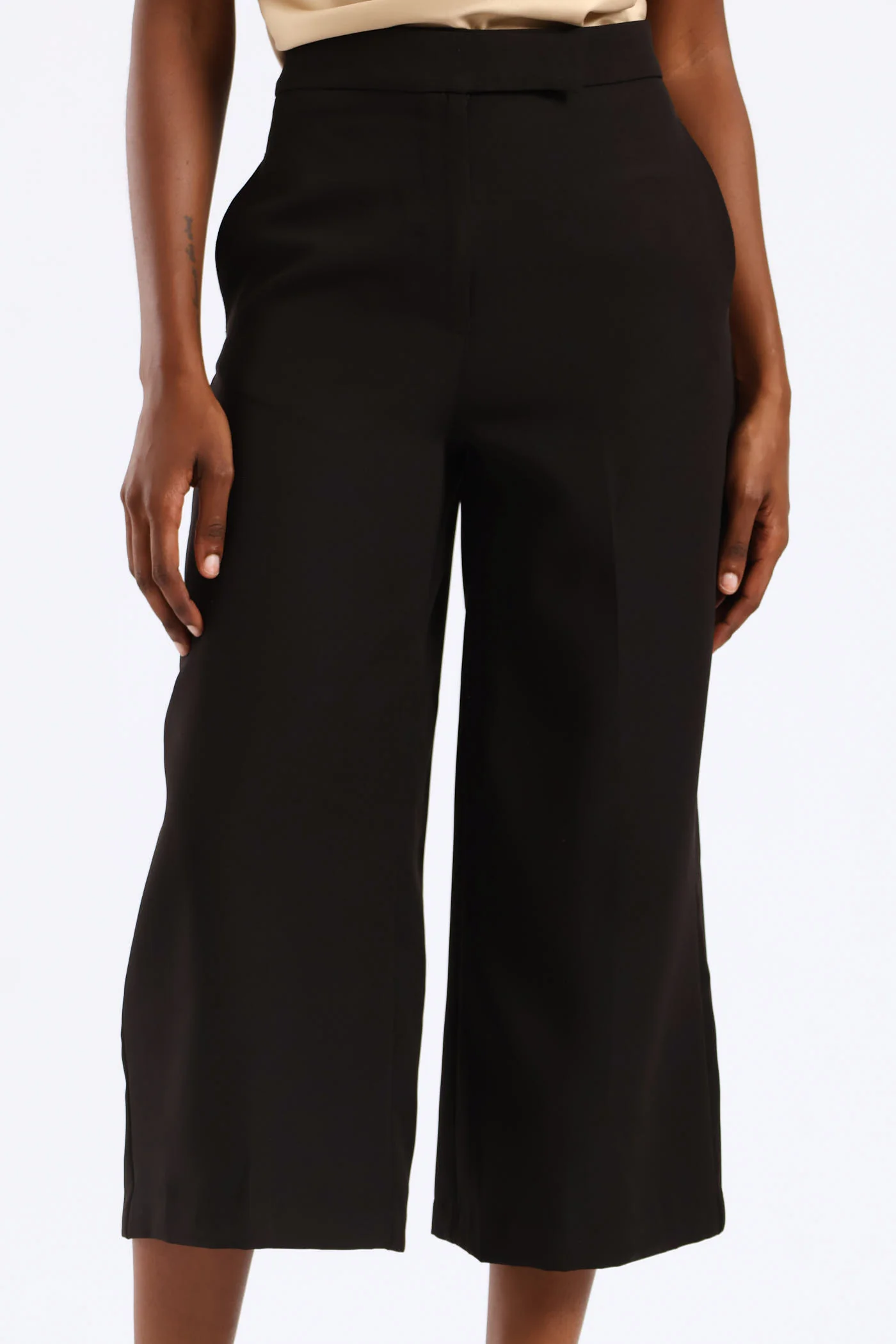 Tab Detail Culotte Pants - Black - Image 2