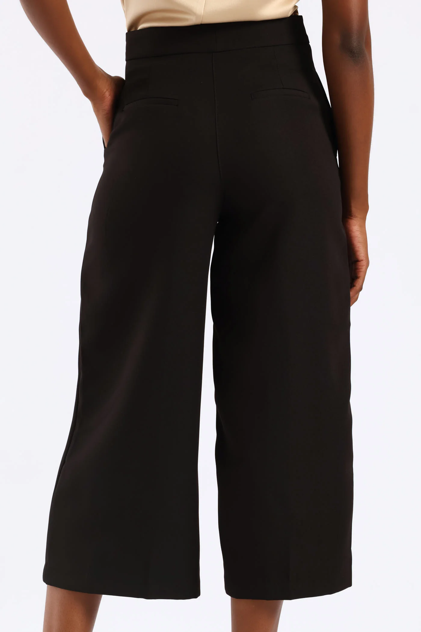Tab Detail Culotte Pants - Black - Image 4