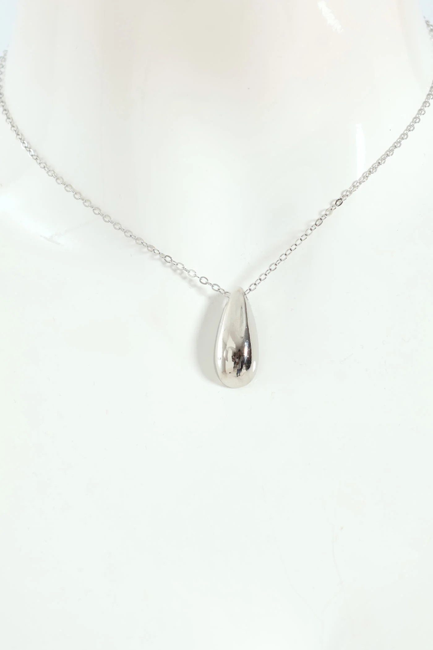 Teardrop Necklace - Silver