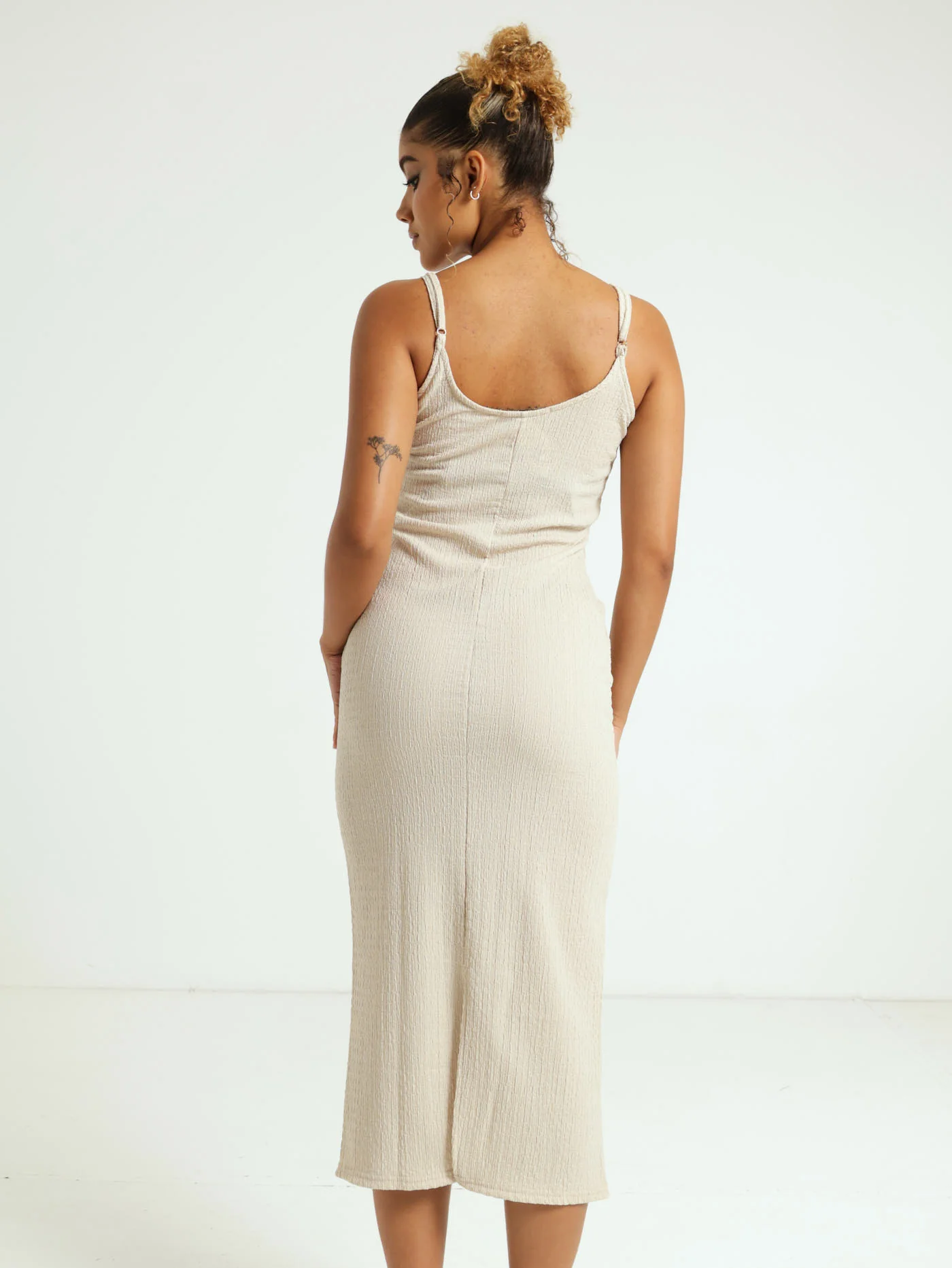 Textured Basic Strappy Midi Dress - Image 4
