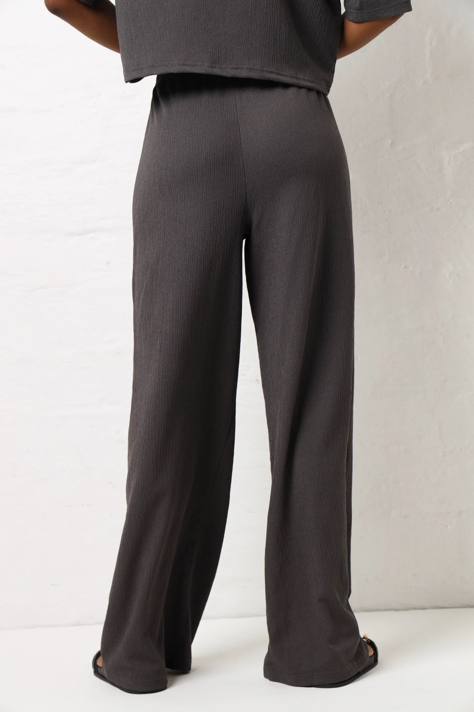 Textured Knit Wide leg Pants - Charcoal - Image 4