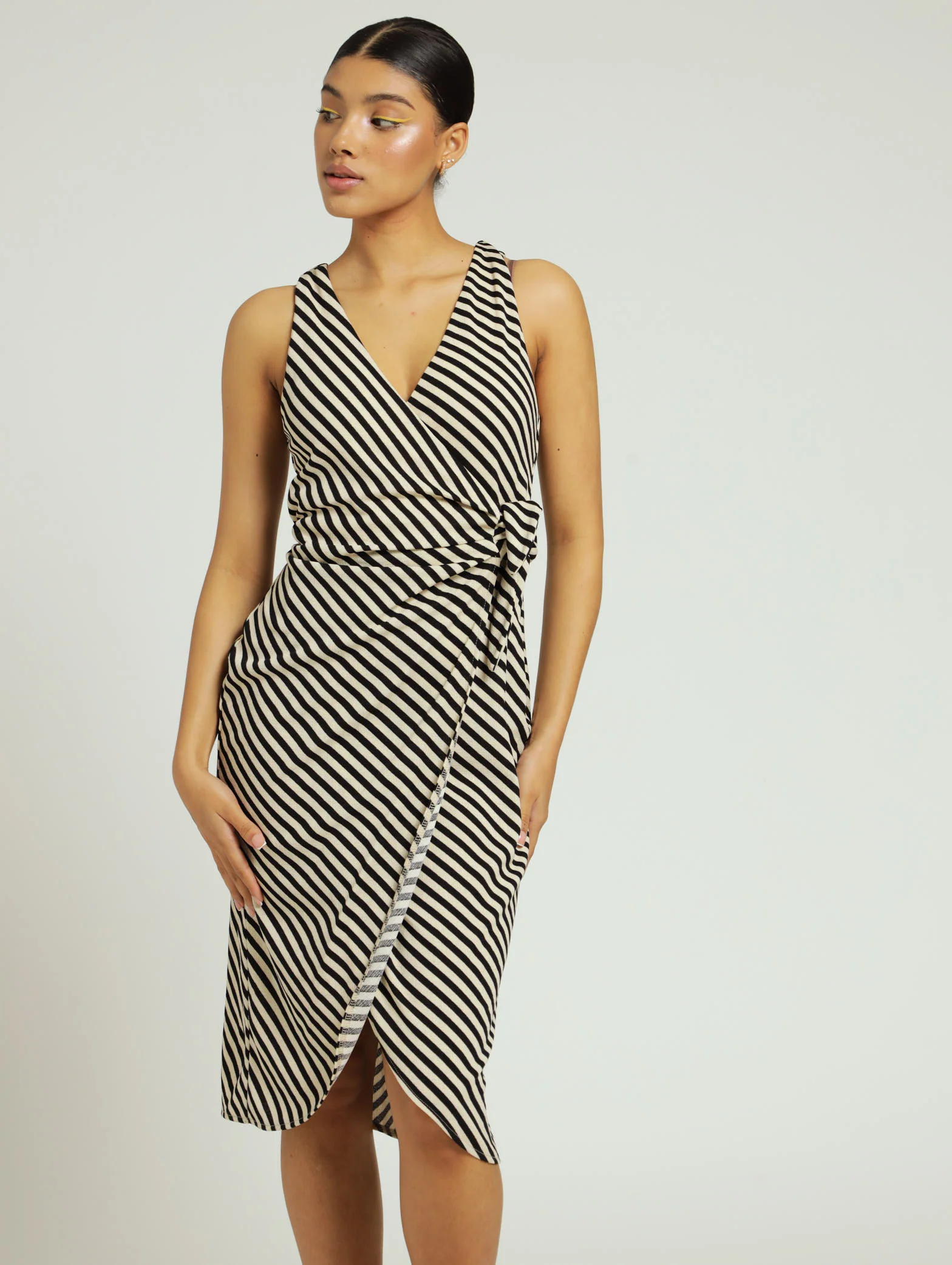 Textured Knit Wrap Dress - Black/Cream