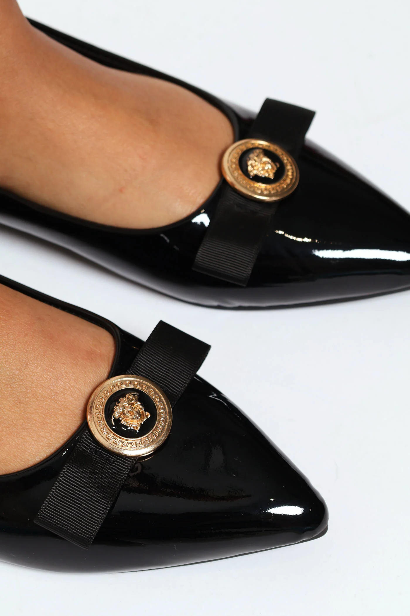 Trimmed Bow Pointy Patent Pump - Black - Image 2