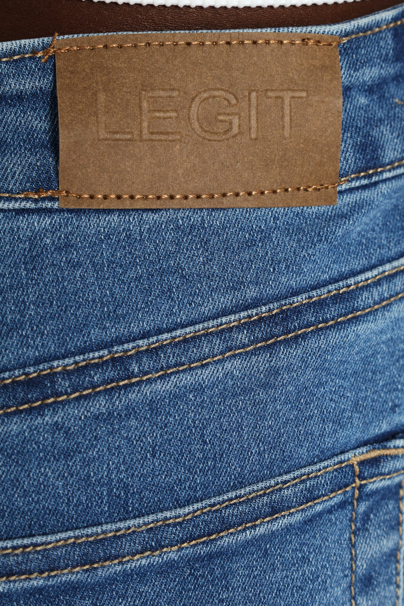 Turn In Crop Flare Jean - Stonewash - Image 7