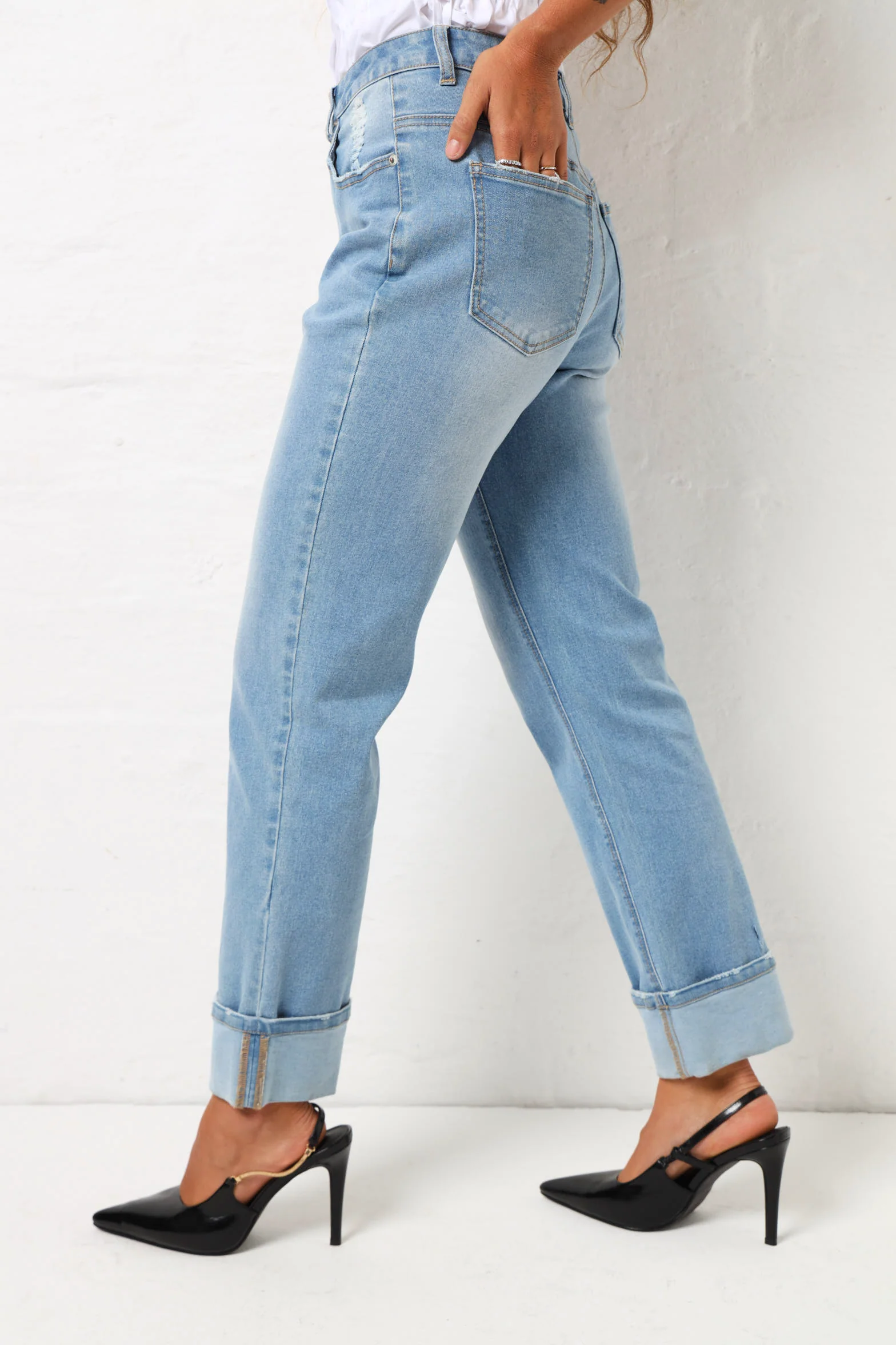 Turn Up Hem Straight Leg Jean - Light Wash - Image 4