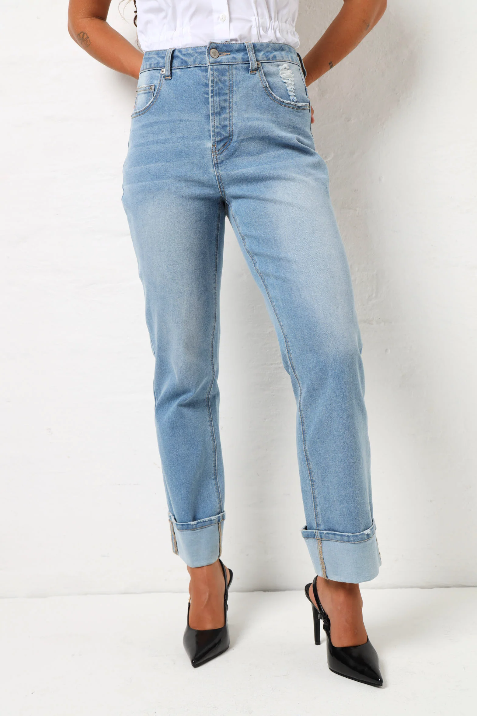 Turn Up Hem Straight Leg Jean - Light Wash - Image 5