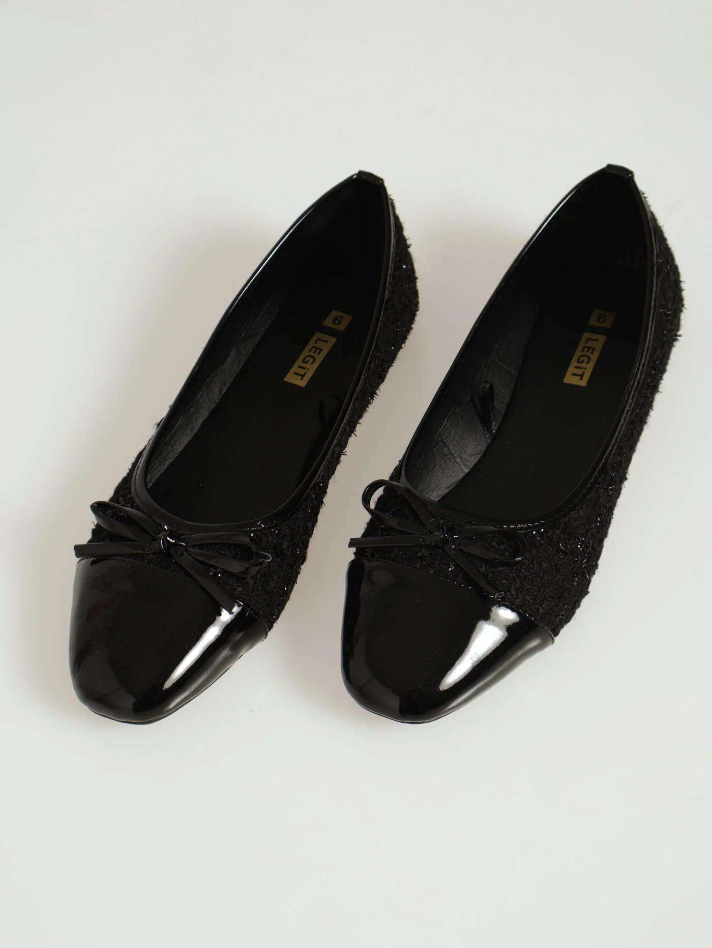 Tweed Pump With Bow - Black