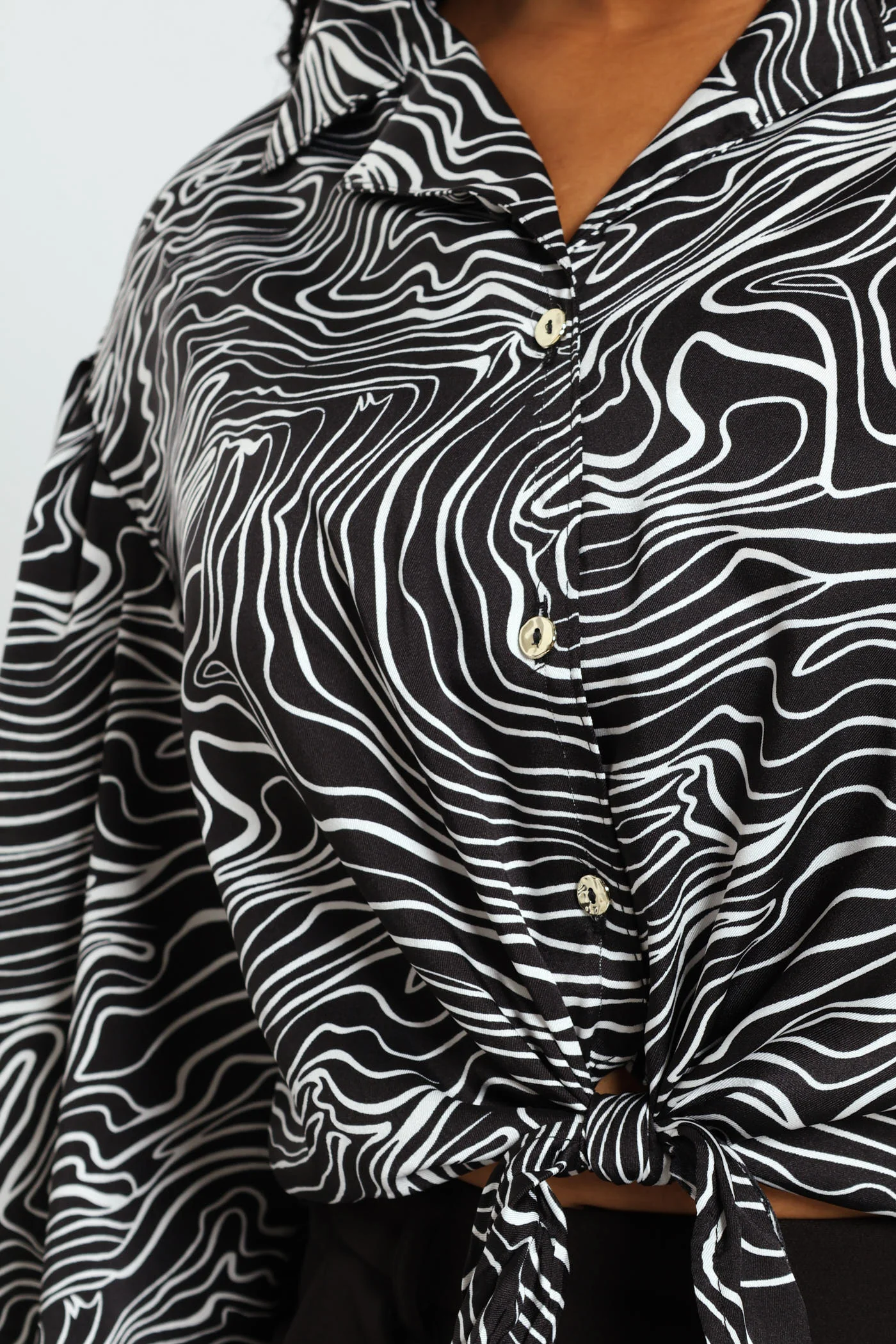 Twill Tie Shirt - Black/Cream - Image 4