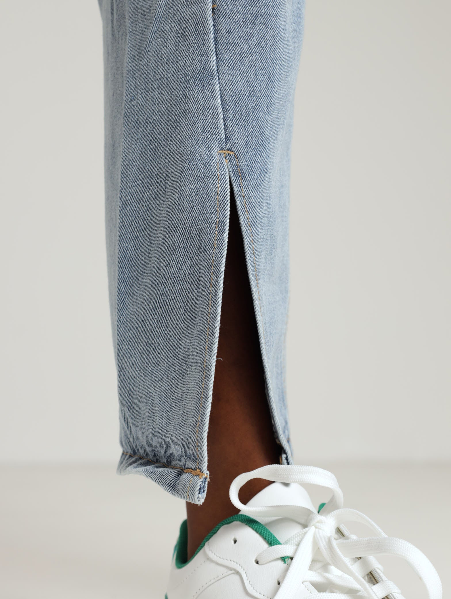 Twist Split Hem Mom Jean - Image 4