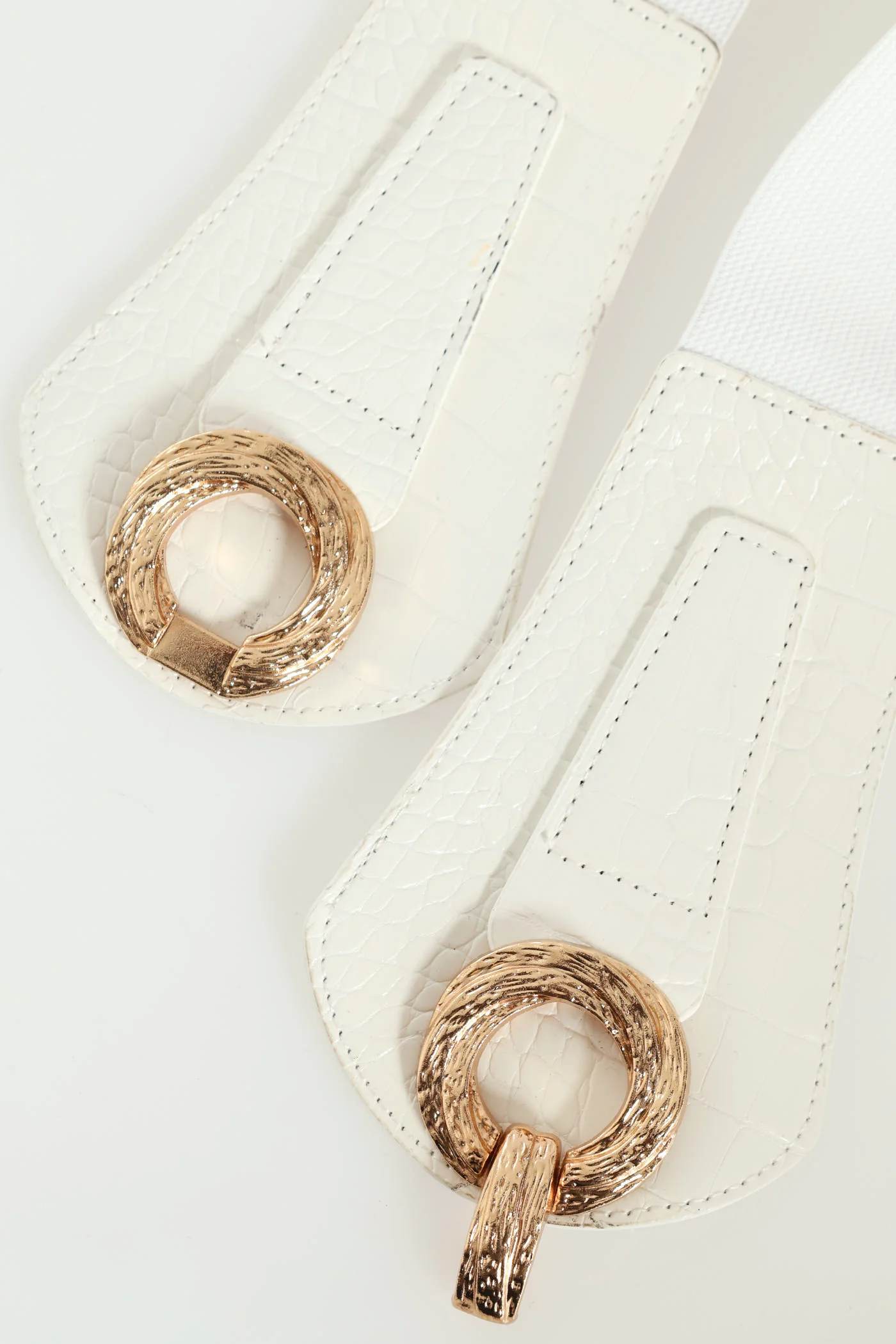 Twisted Buckle Waisted Belt - Off White - Image 3