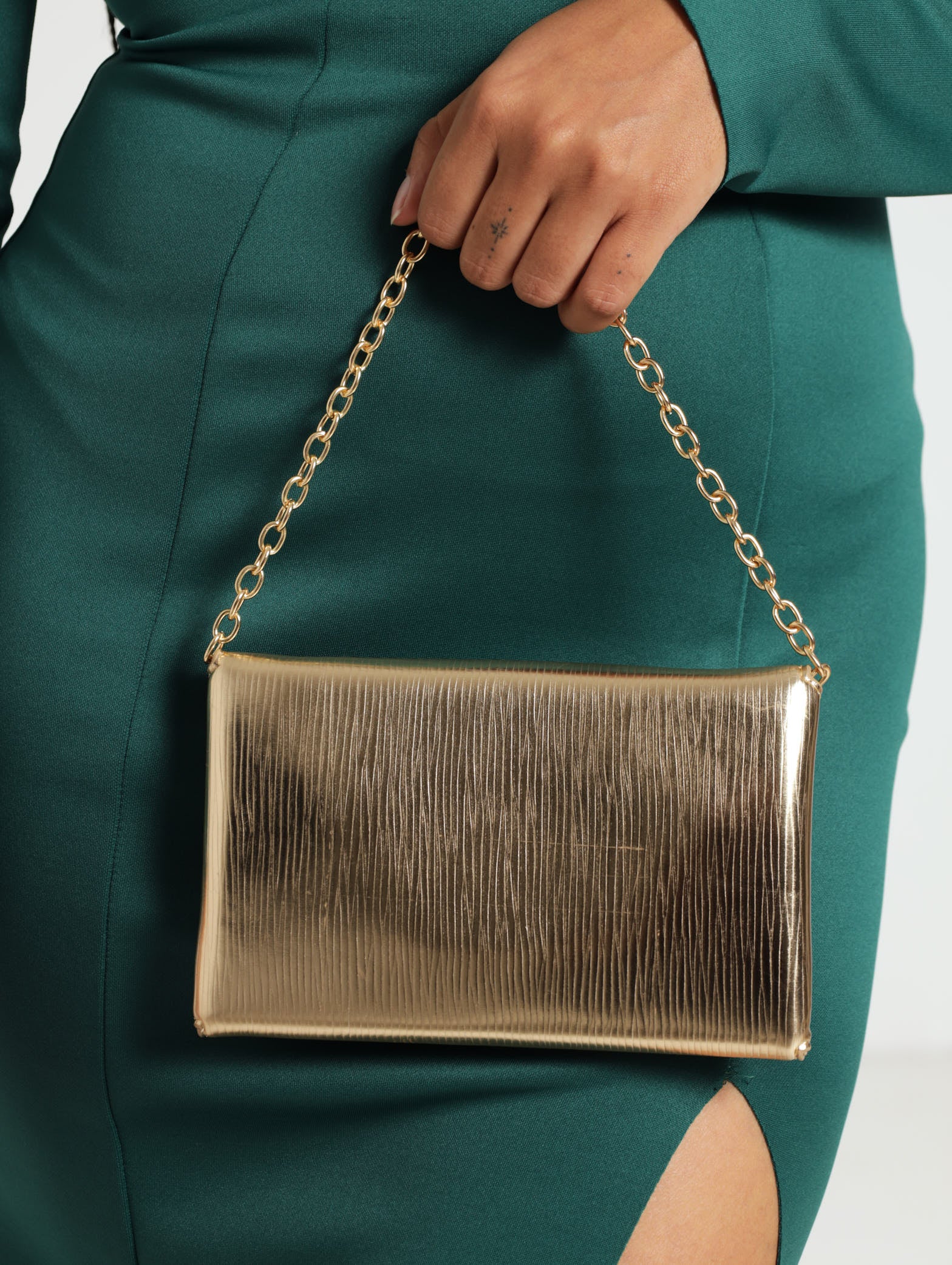 V Flap Clutch - Image 3