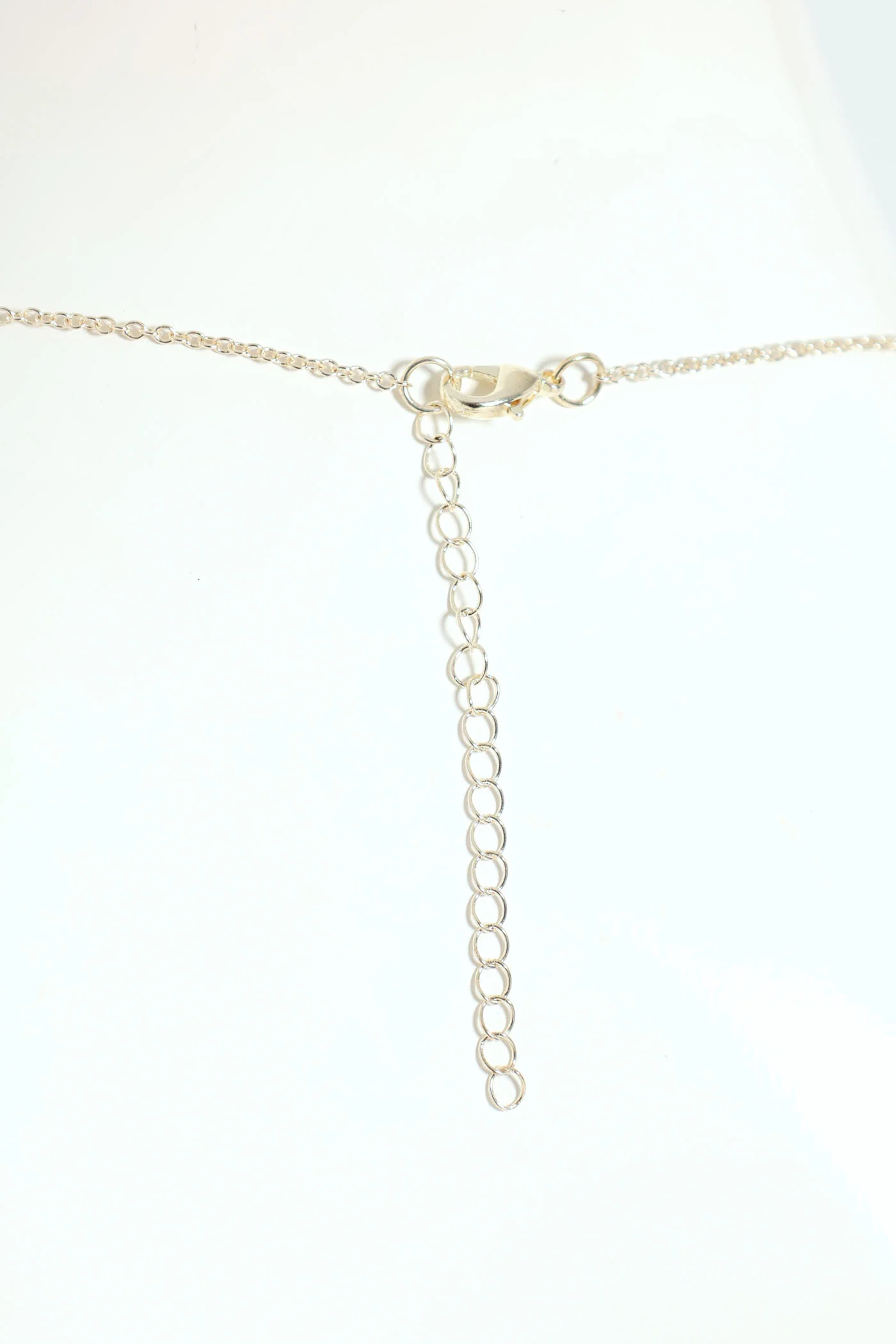 V Pendant Necklace - Gold - Image 3
