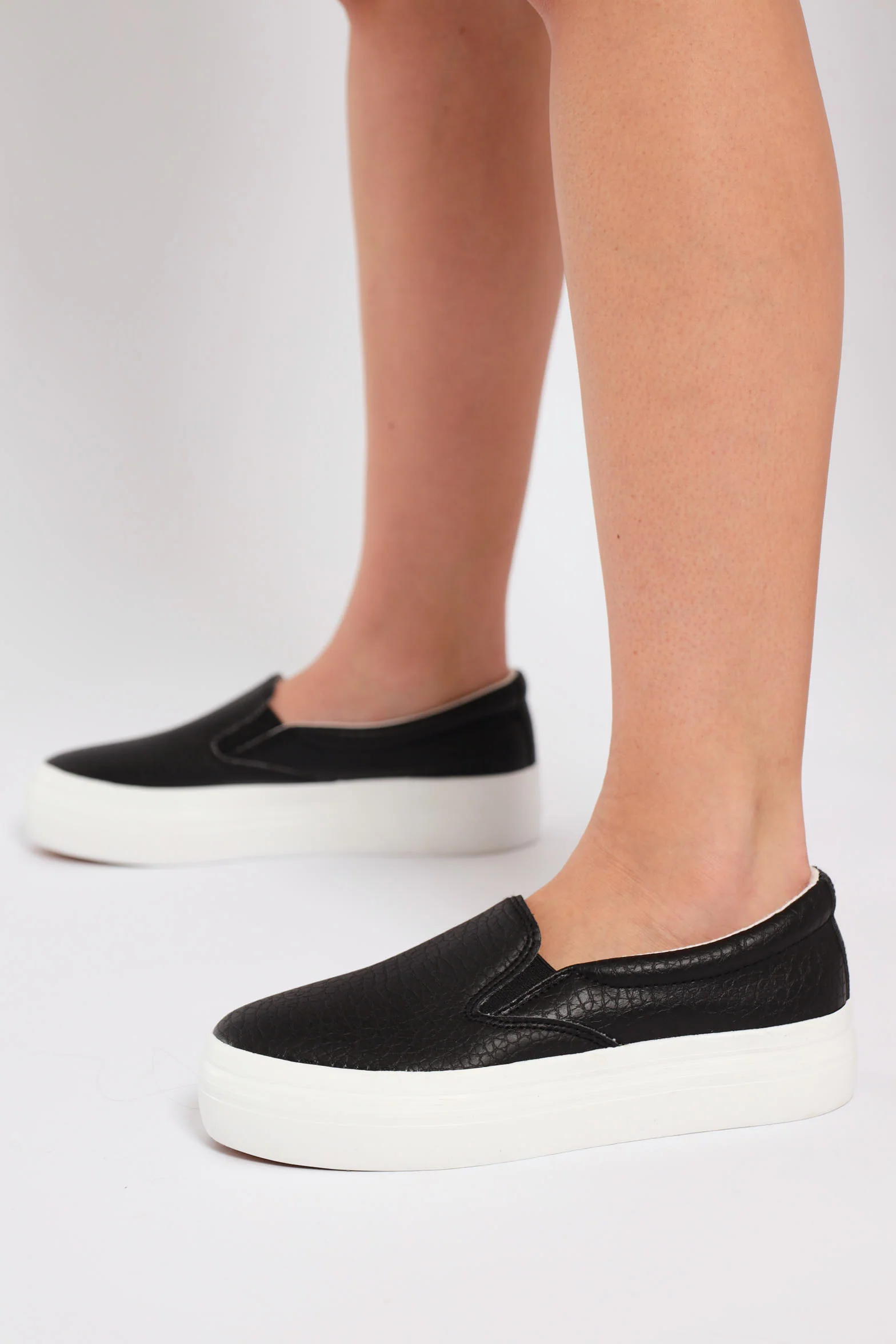 Vulcansied Sneaker - Black