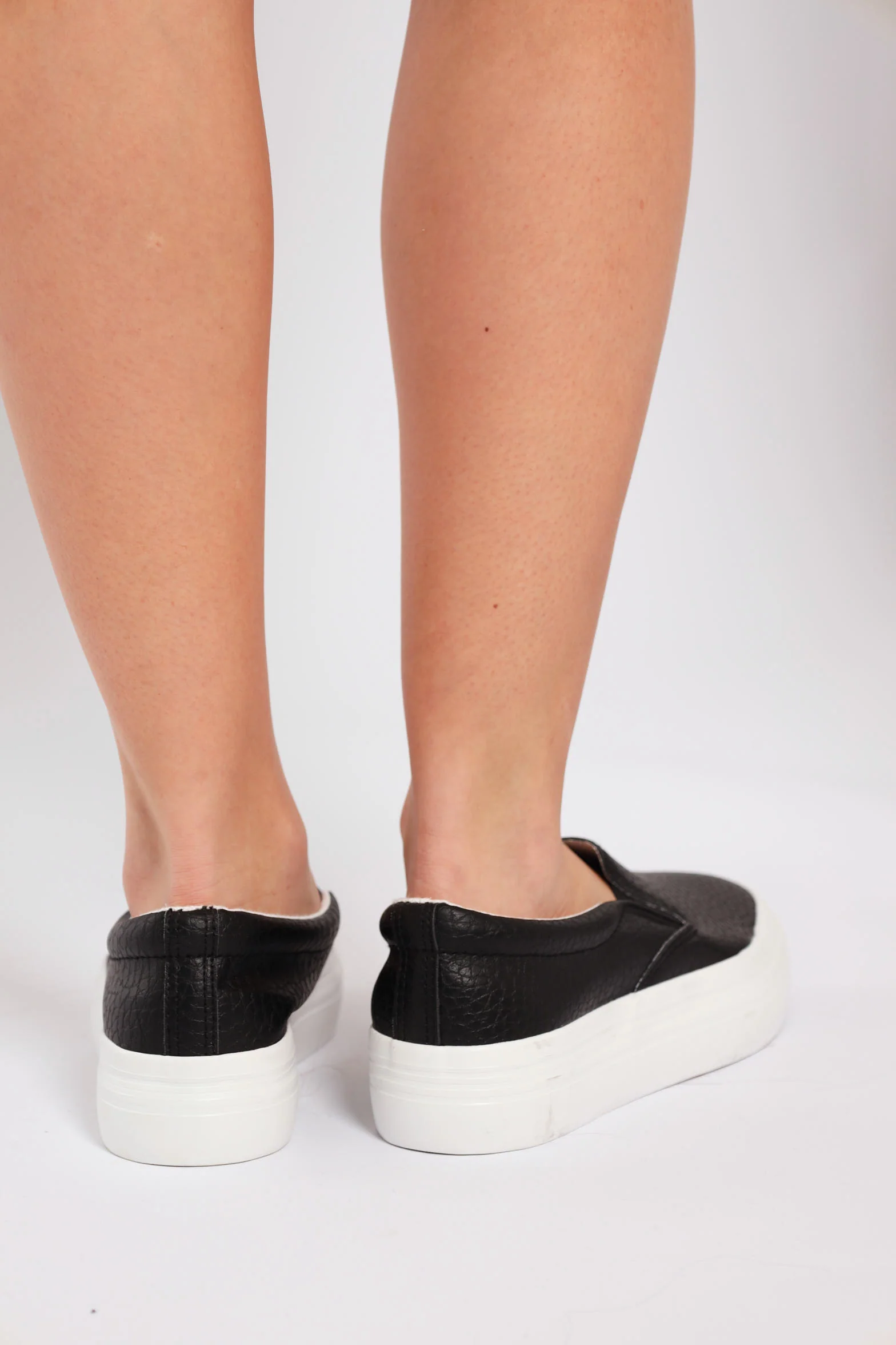 Vulcansied Sneaker - Black - Image 4