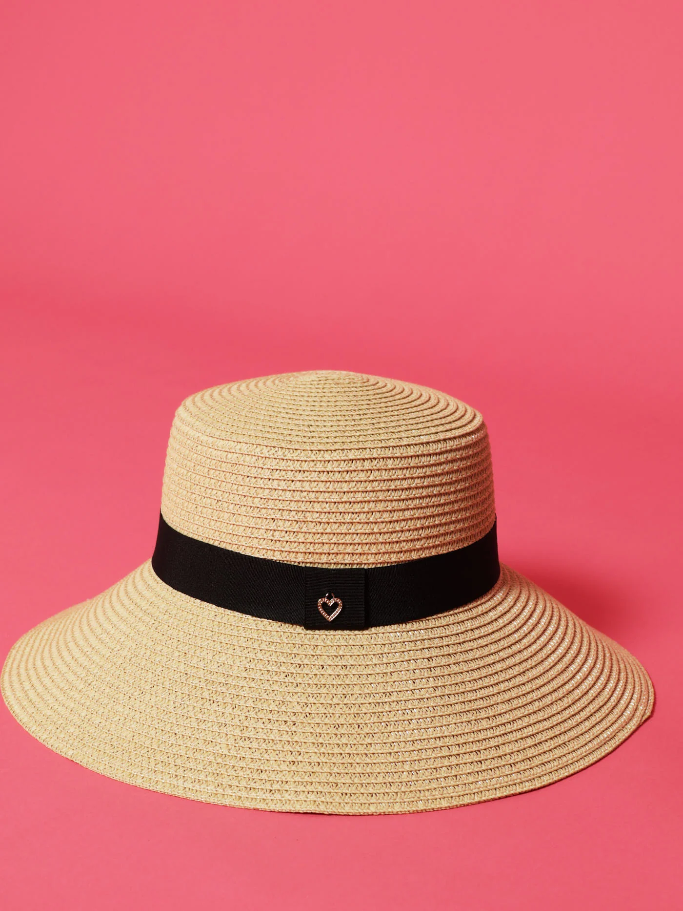 Wide Brim Straw Boater Hat With Heart Pendant Band - Natural