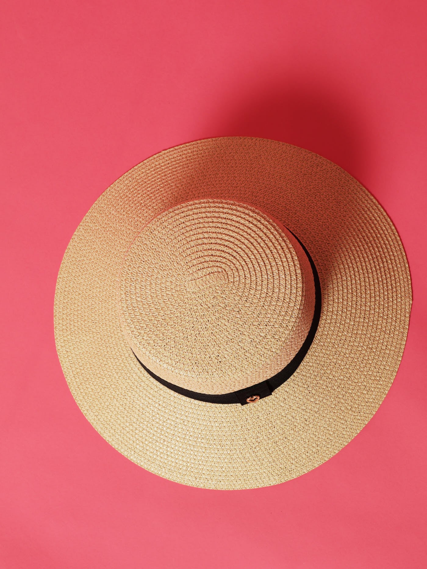 Wide Brim Straw Boater Hat With Heart Pendant Band - Natural - Image 3