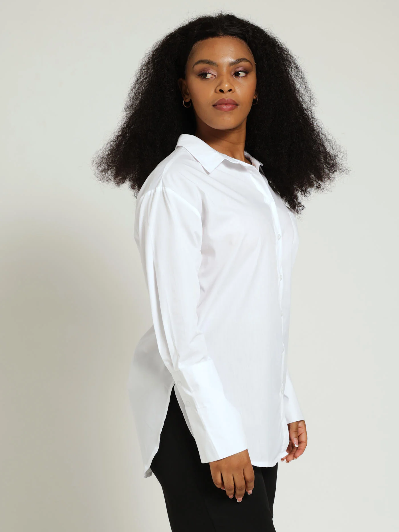 Wide Cuff Curved Hem Oversized Shirt - White - Image 2