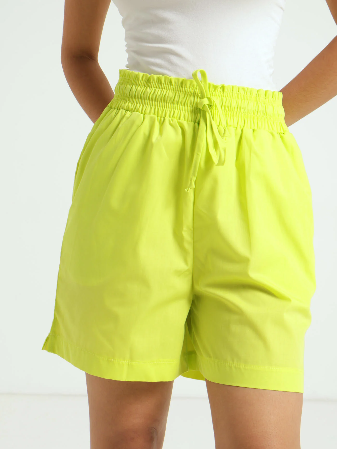 Wide Elastic Poplin Shorts