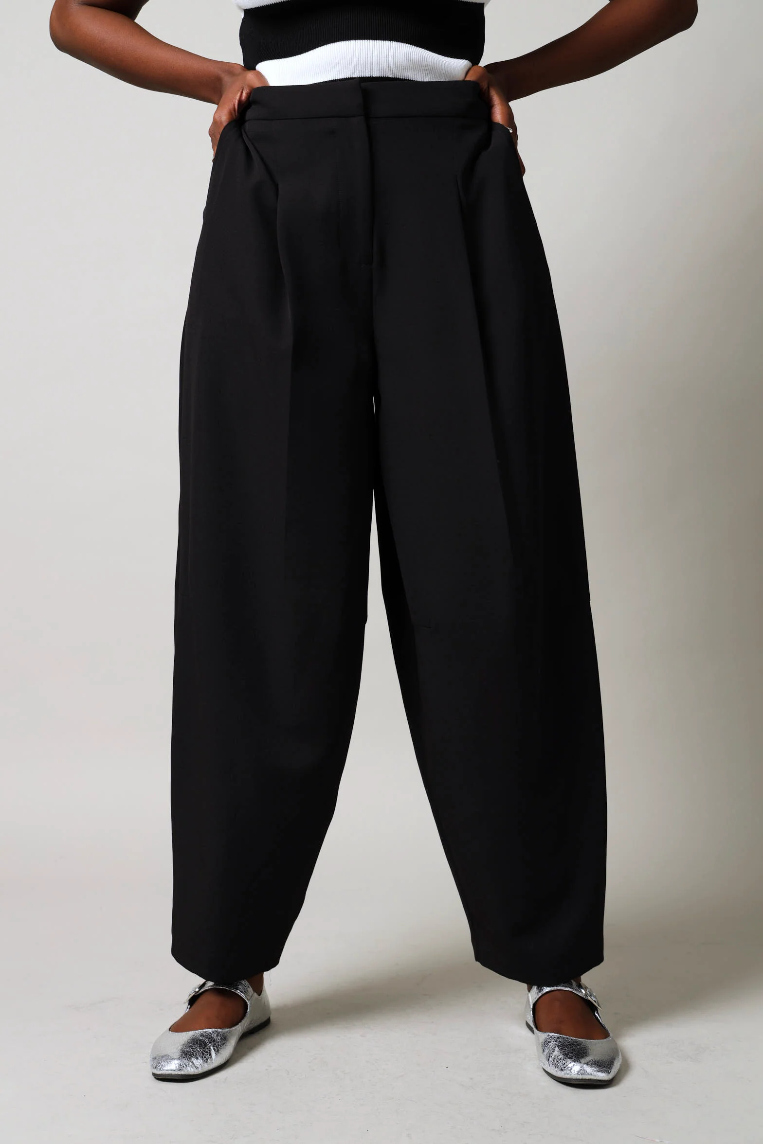 Wide Leg Barrel Pants - Black - Image 6