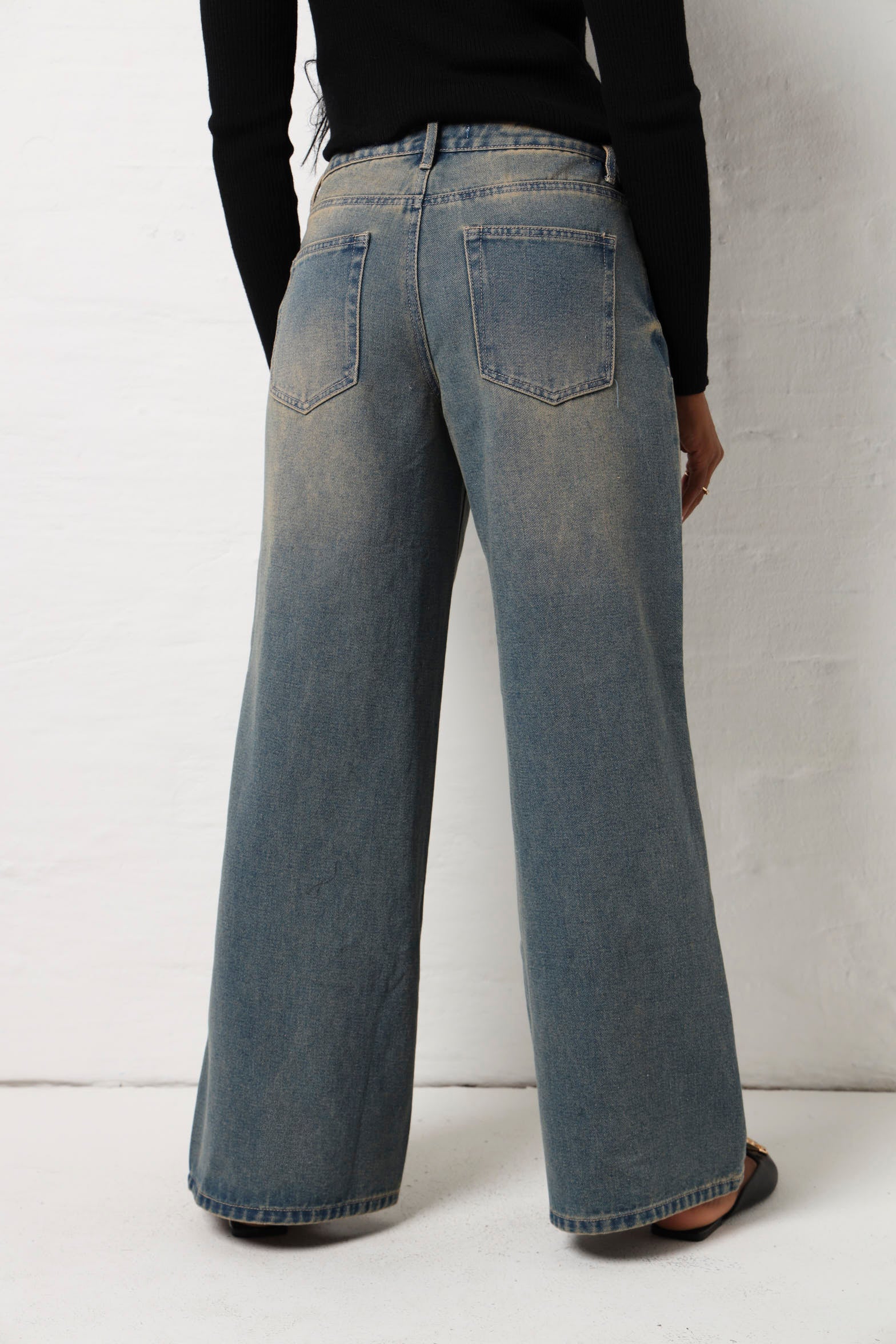 Wide Leg Tea Stain Jean - Dark Wash - Image 4
