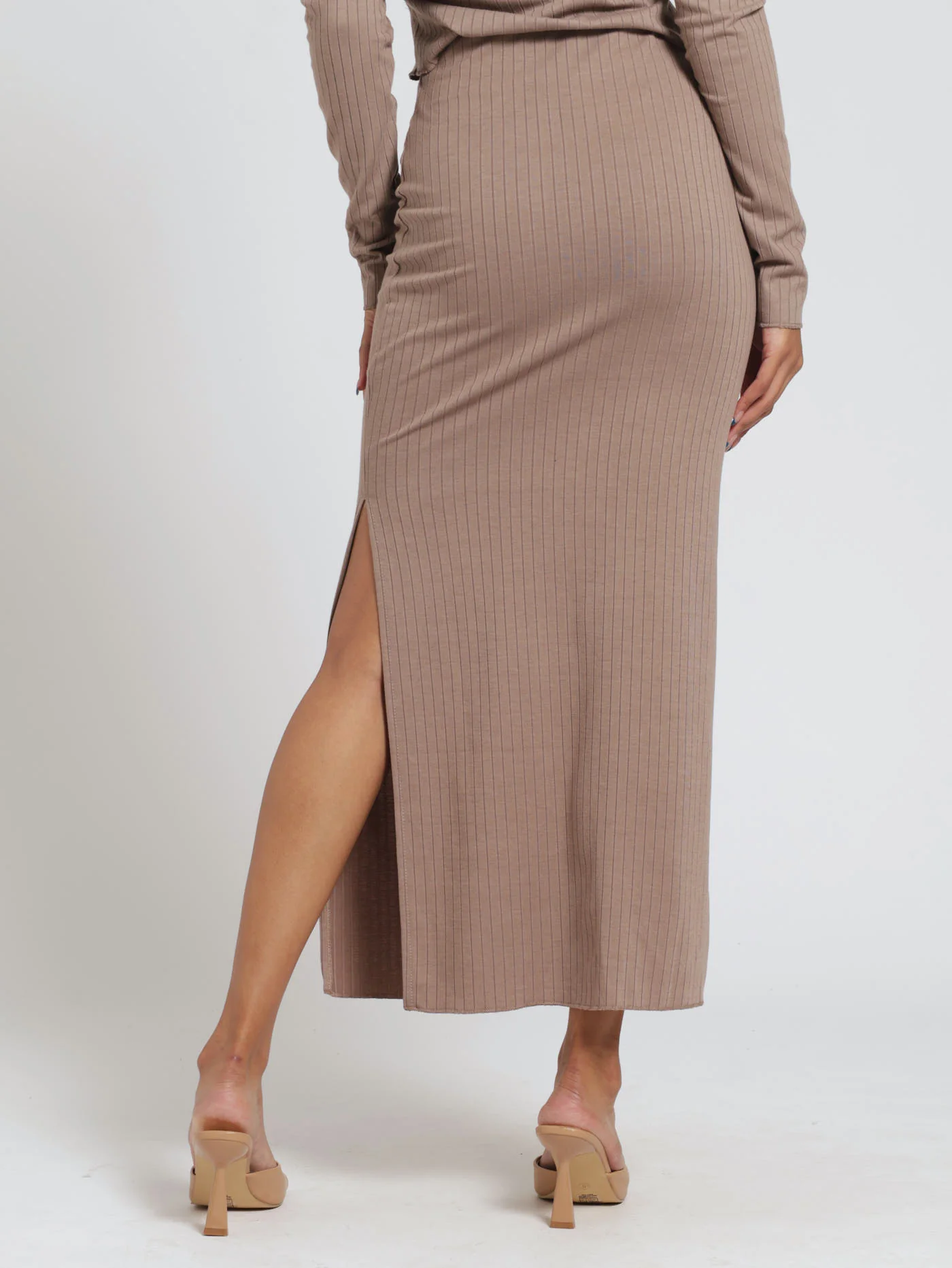 Wide Ribb Maxi Skirt - Brown - Image 3
