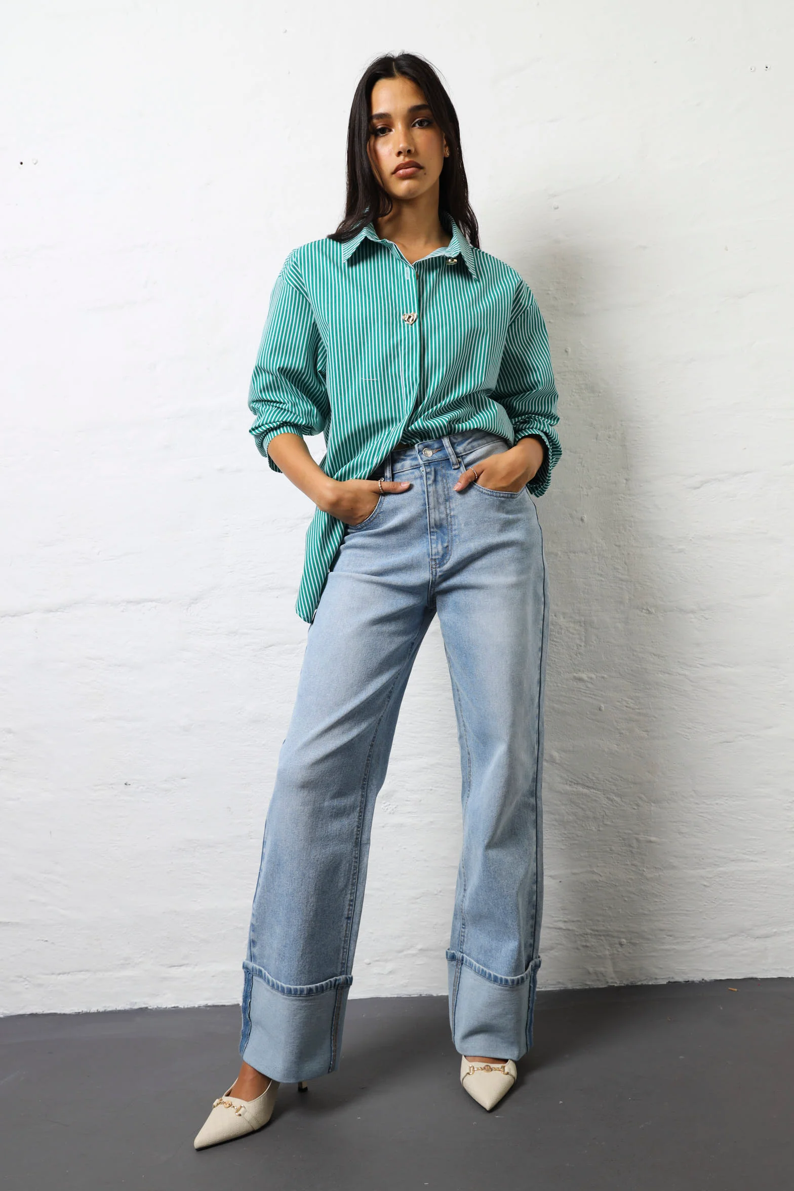 Wide Turn Up Wide Leg Jean - Light Wash - Image 2