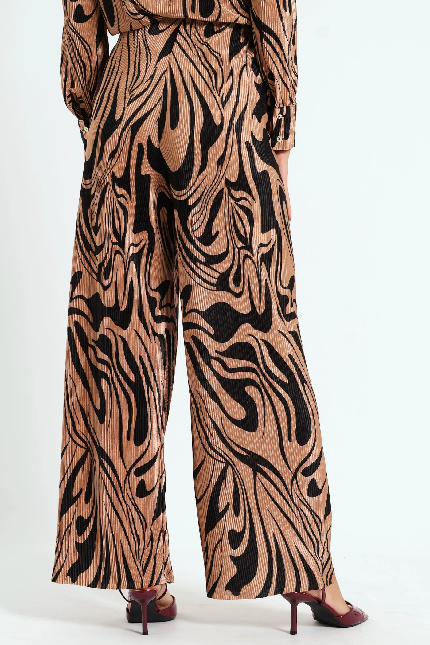 Wideleg Basic Bodre Pants - Black/Tan - Image 4