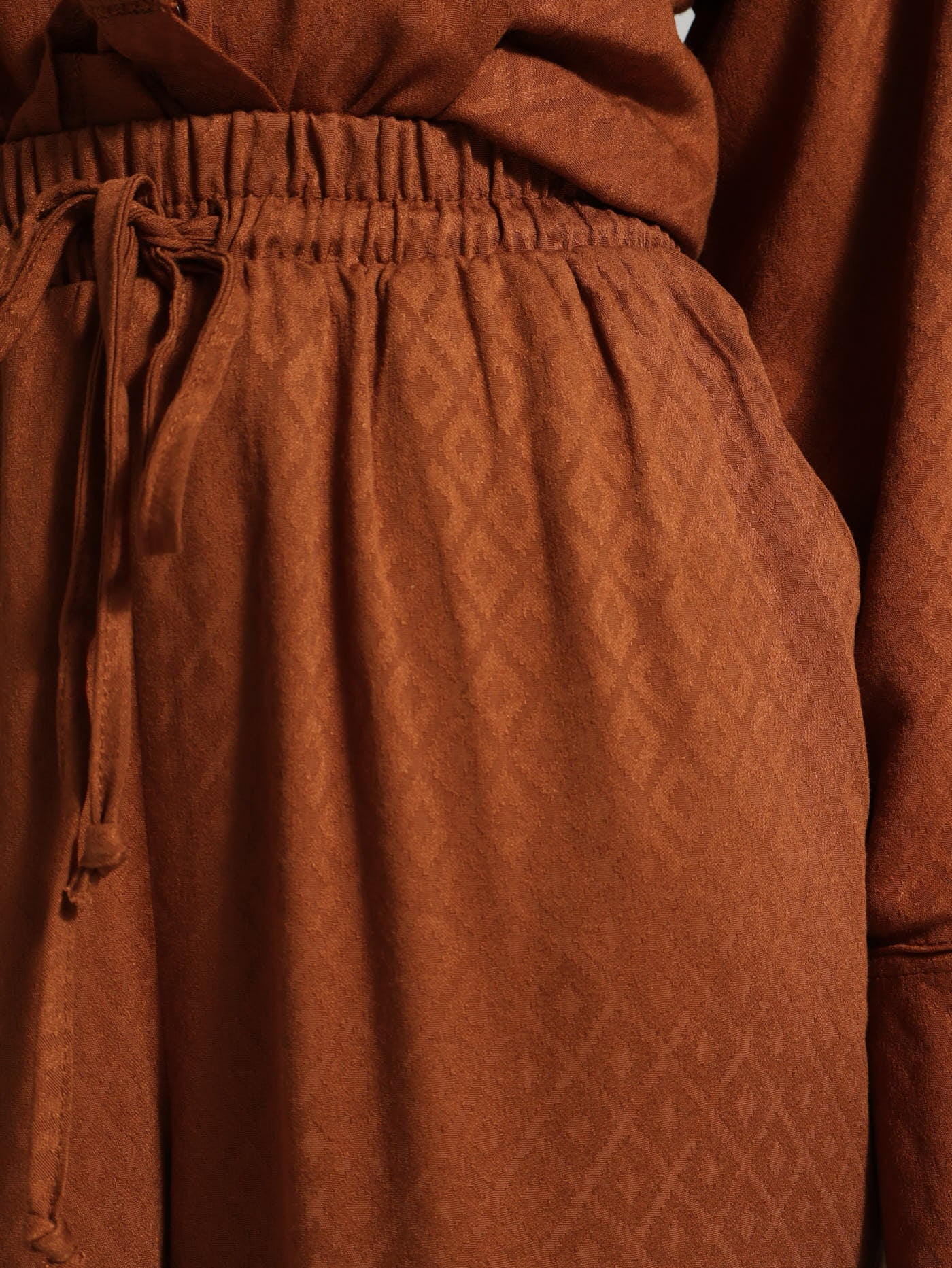 Wideleg Jacquard Pants - Brown - Image 4