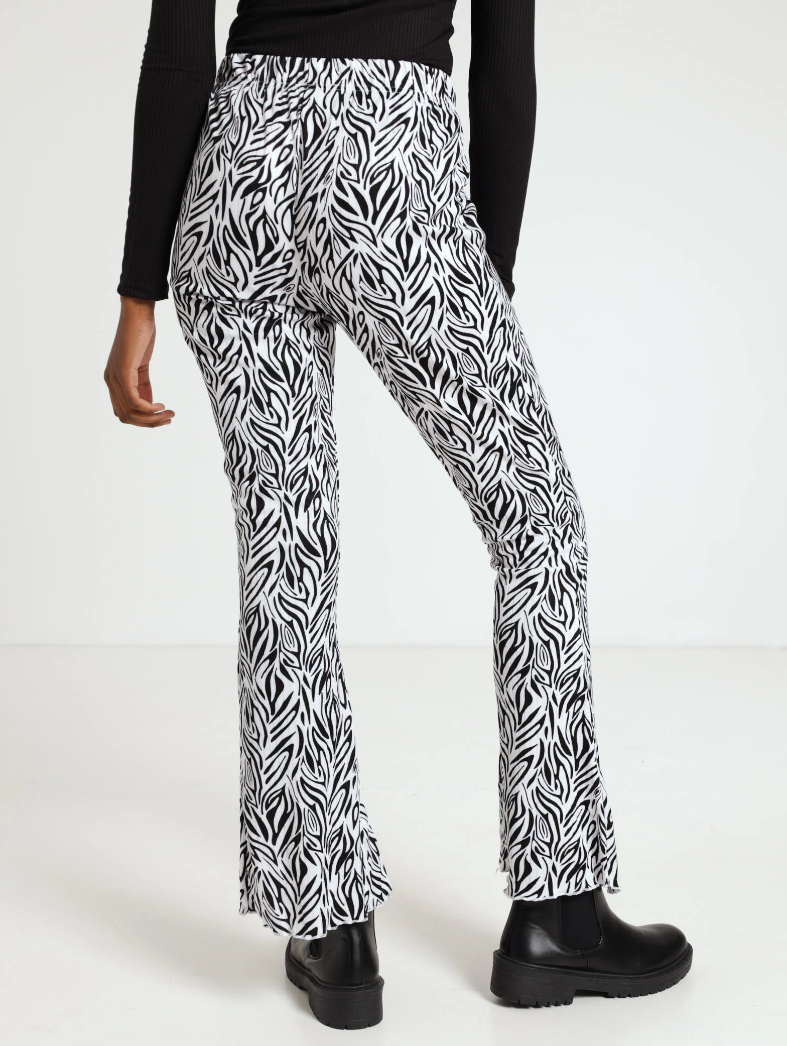Wideleg Knit Pant - Image 3