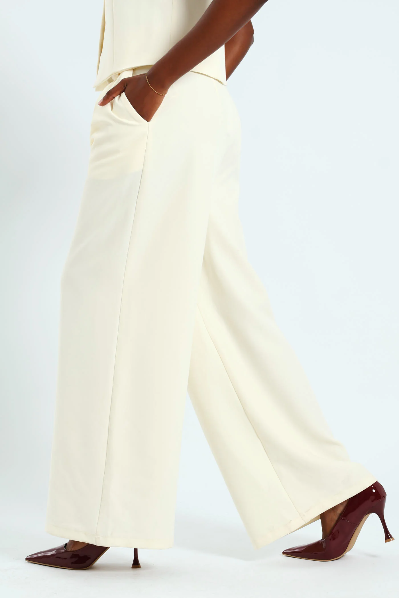 Wideleg Pants With Pleat Detail - White - Image 3