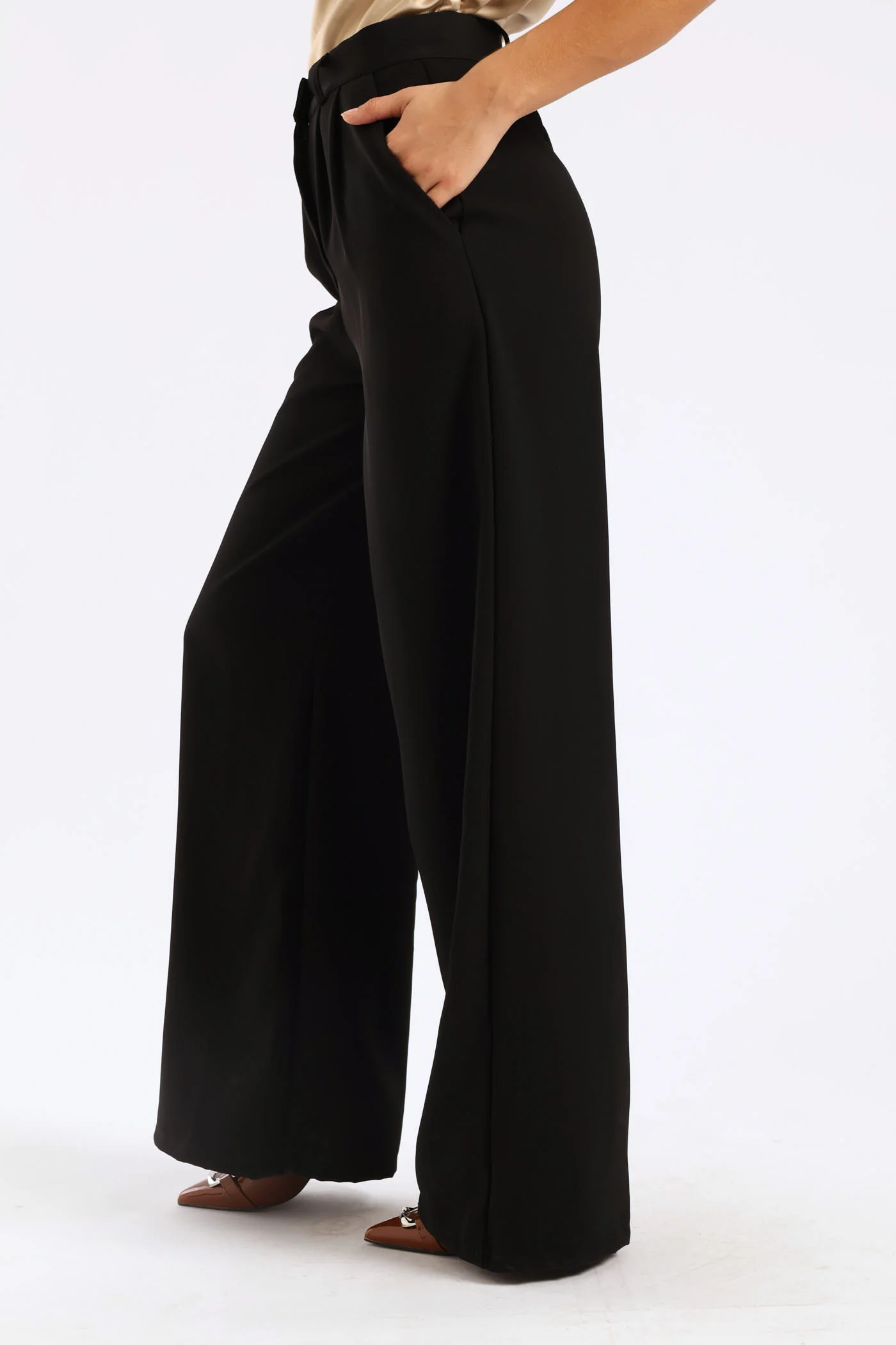 Wideleg Pressed Crease Pants - Black - Image 3