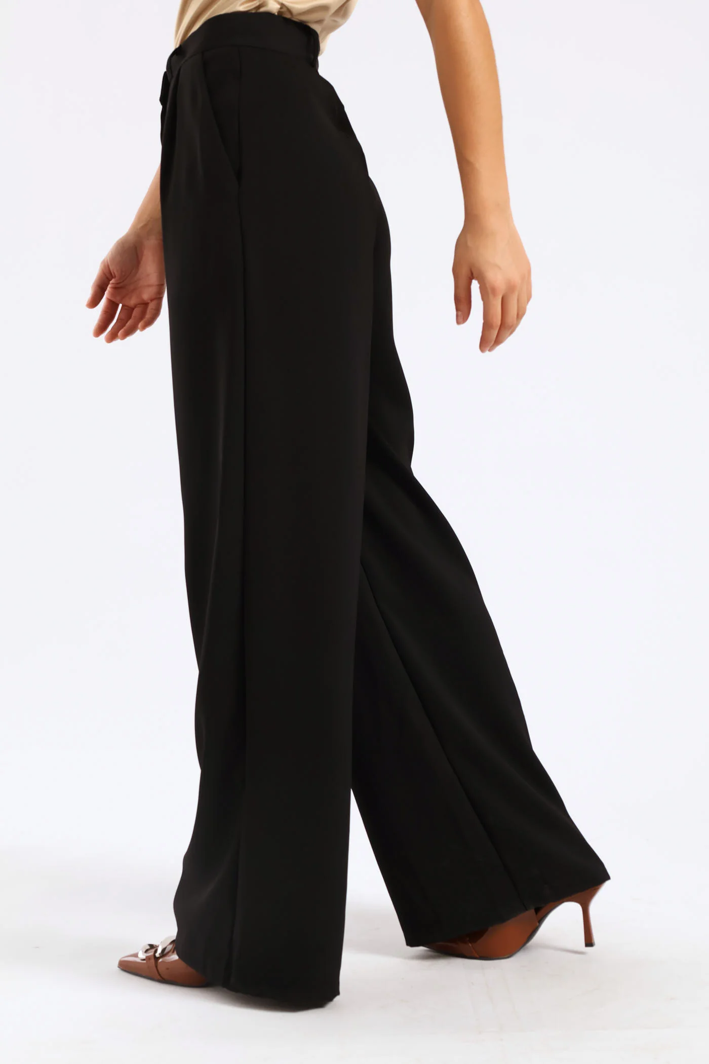 Wideleg Pressed Crease Pants - Black - Image 4