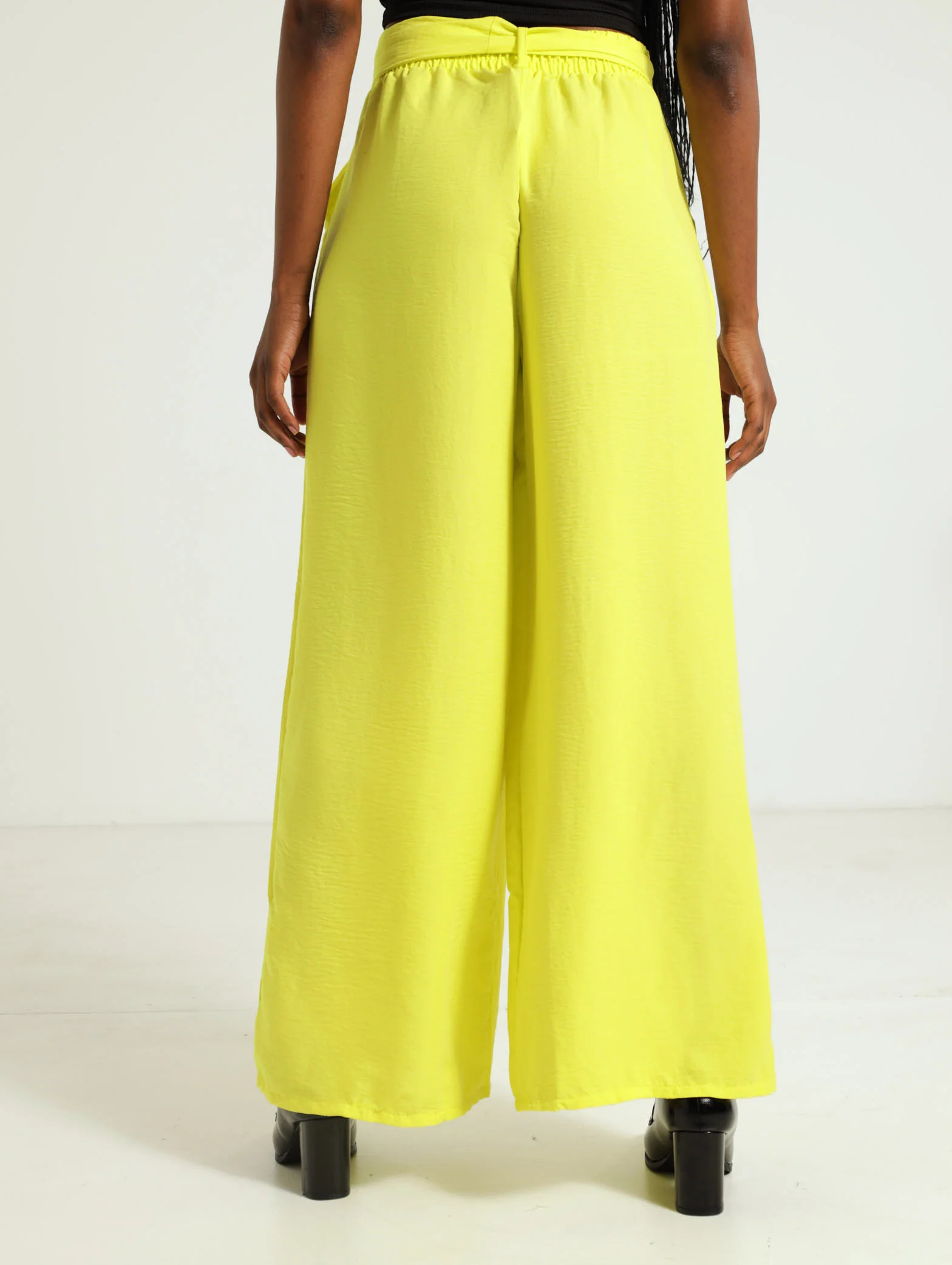Woven Belted Wideleg Pants - Image 3